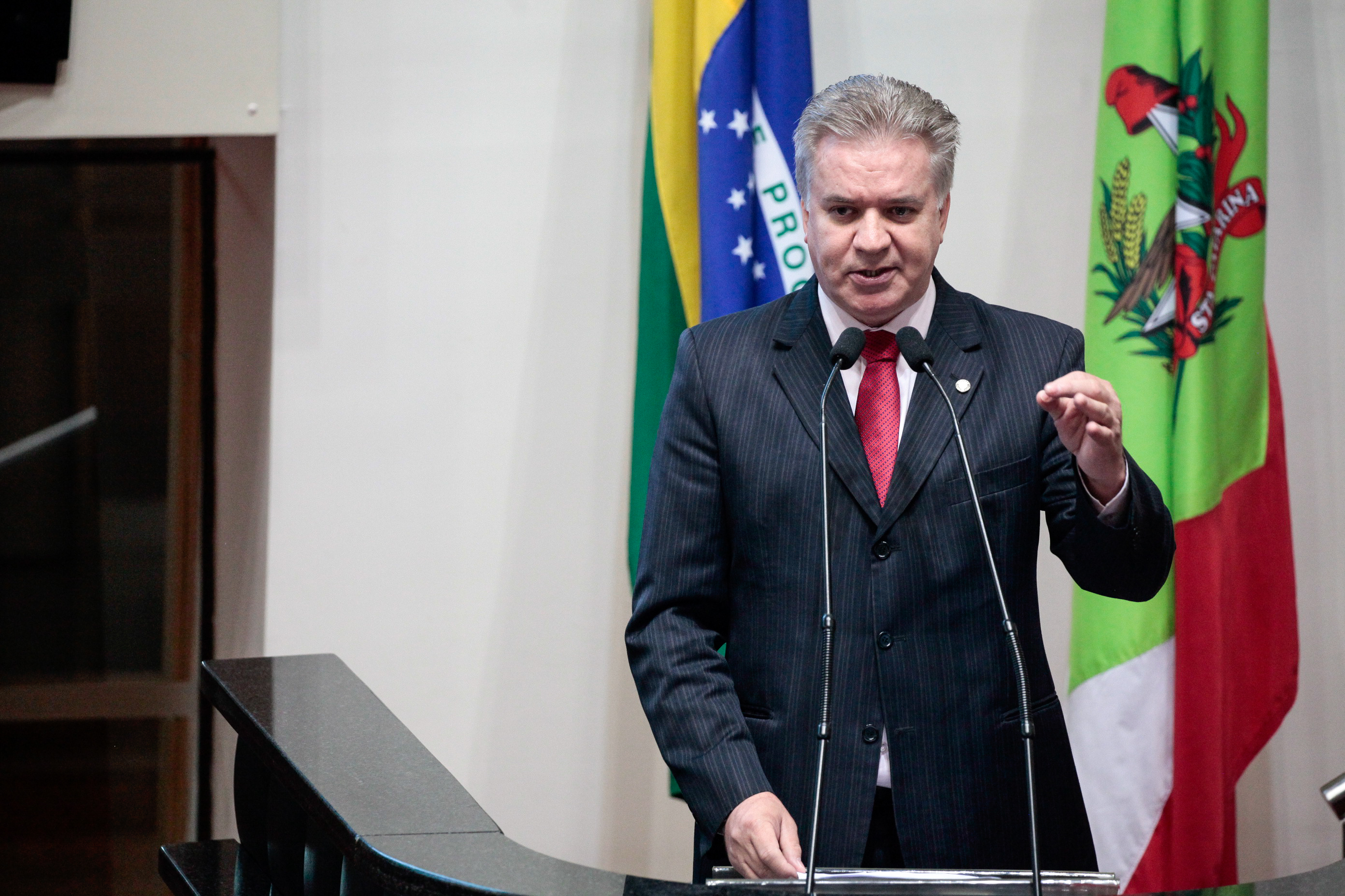 Deputado Cesar Valduga (PCdoB). Sessão Ordinária.