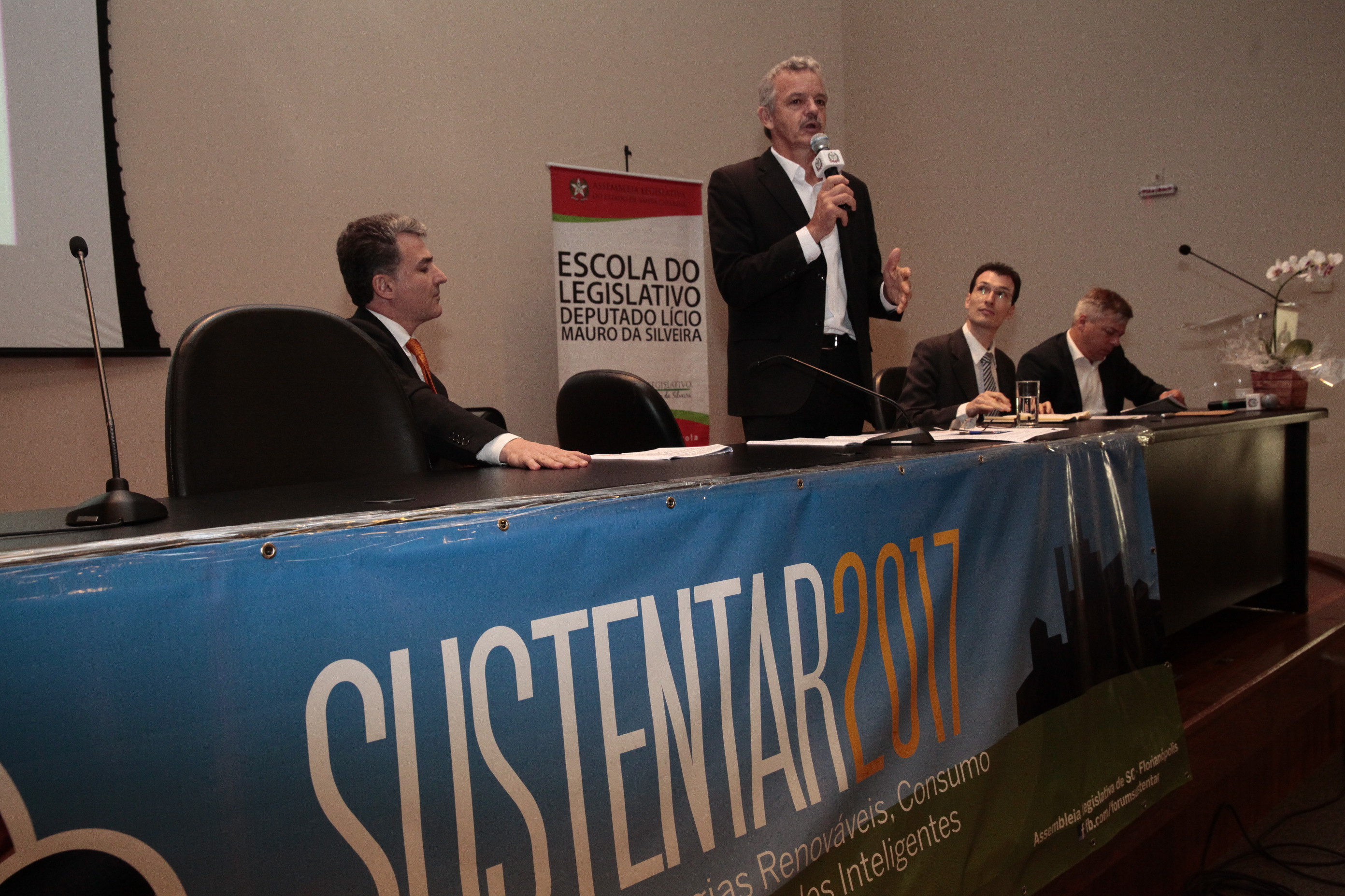 VI Seminário Sobre Energias Renováveis Consumo Responsável e Cidades do Futuro (foto Eduardo Gudes)