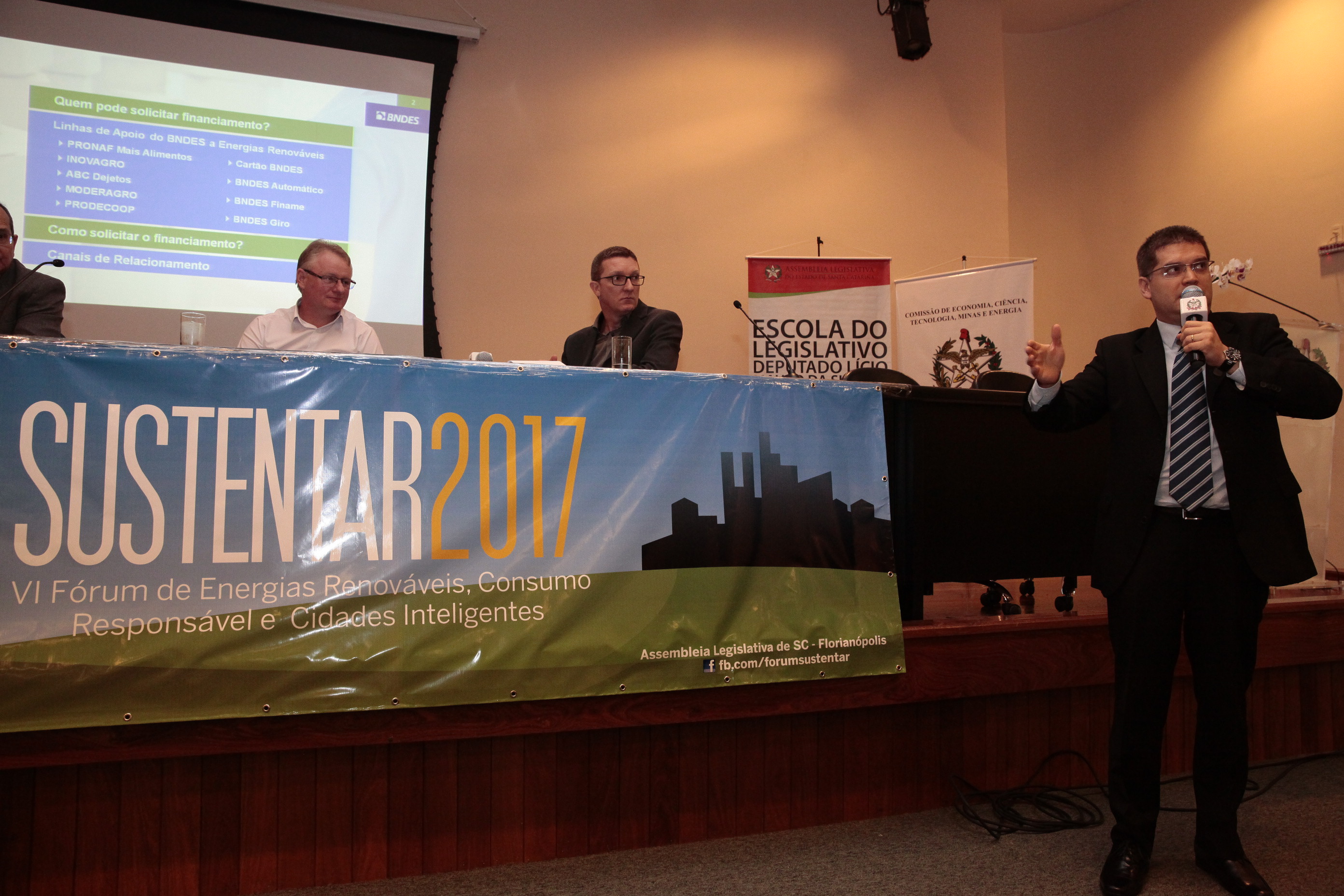 VI Seminário Sobre Energias Renováveis Consumo Responsável e Cidades do Futuro