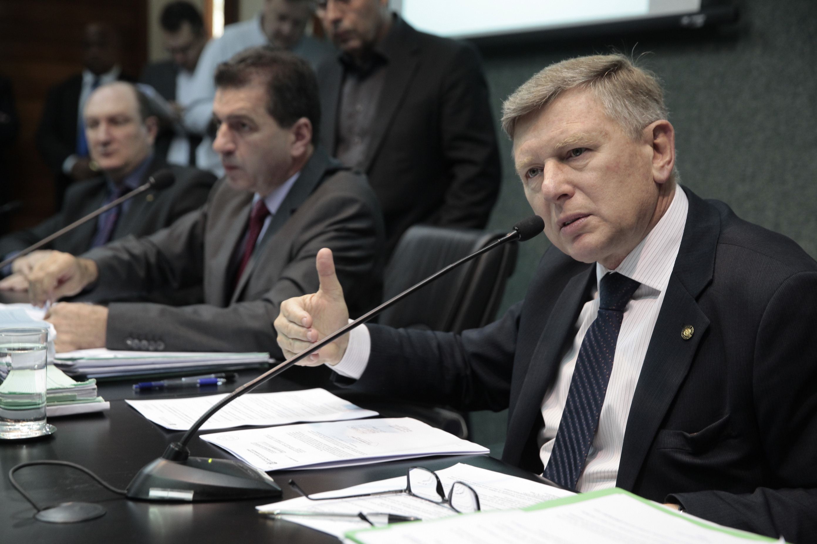 Comissão de Constituição e Justiça.