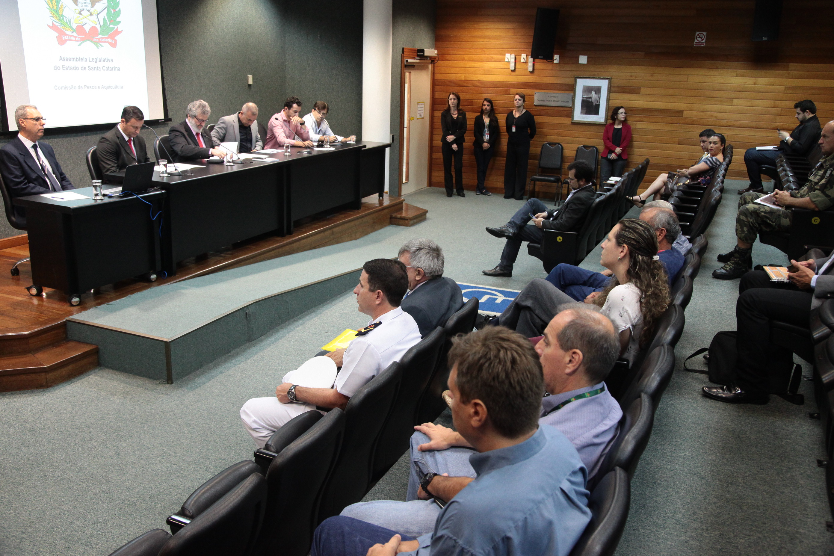 Audiência Pública  para Debater  Atividades das Embarcações Pesqueiras Artesanais na Costa de SC