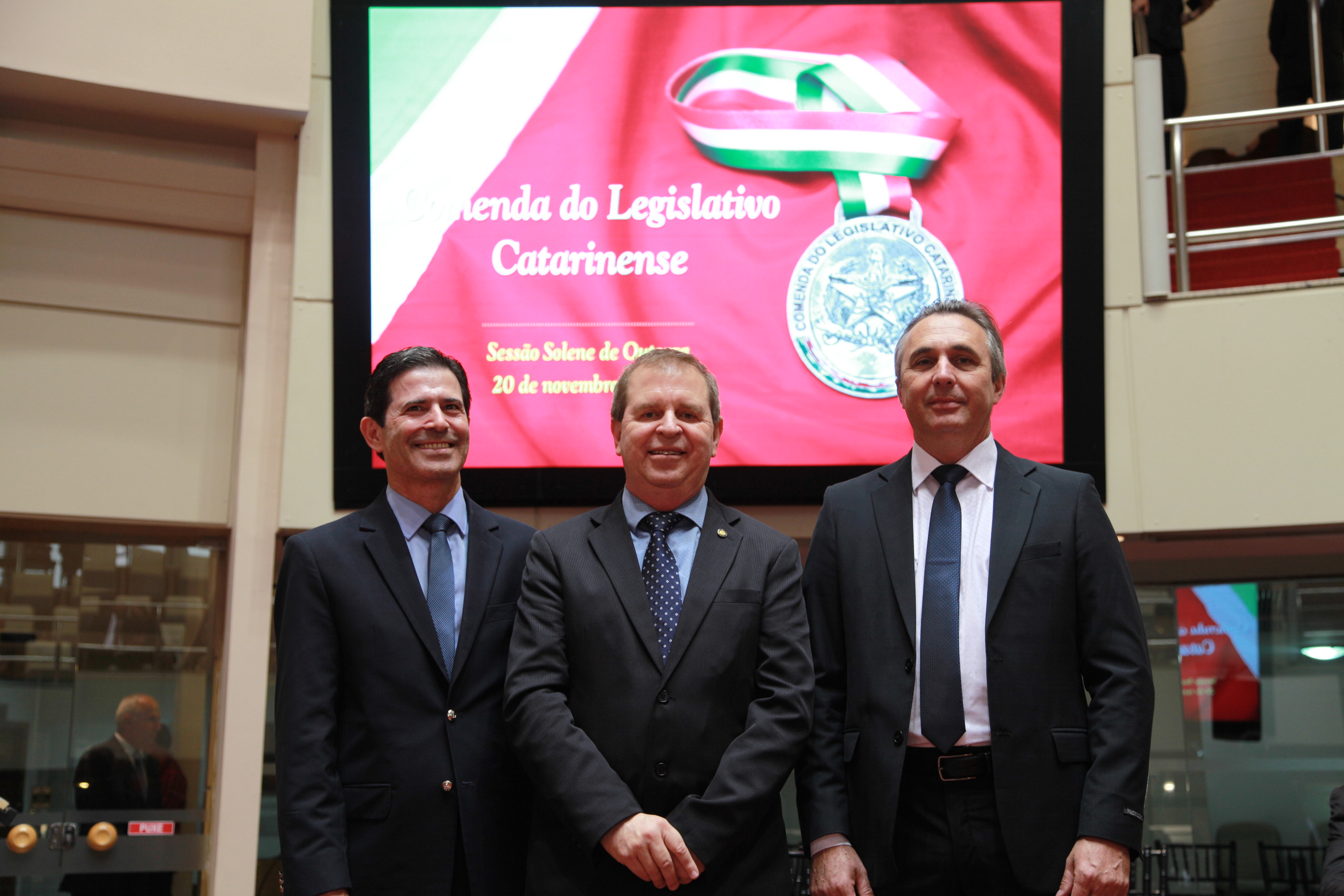 Início da Sessão Solene de Concessão da Comenda do Legislativo. Foto Solon Soares