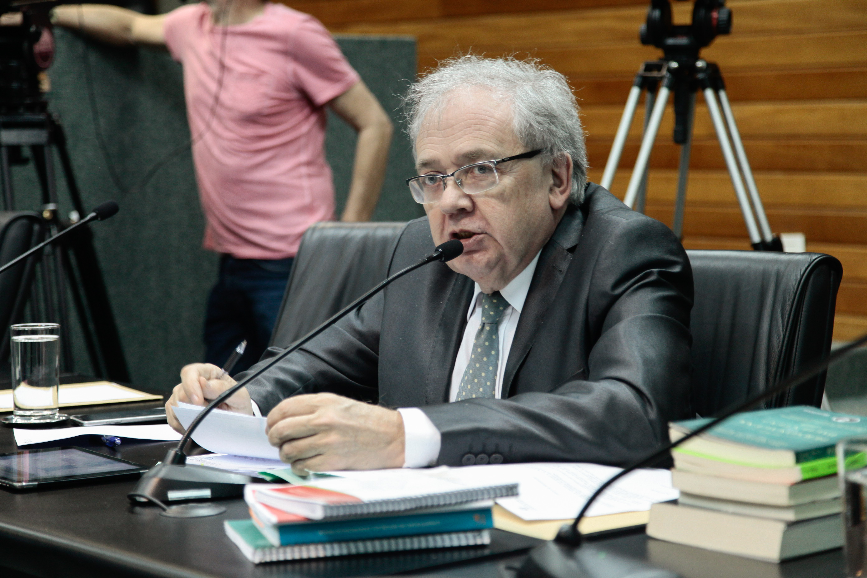 Comissão de Direitos Humanos.