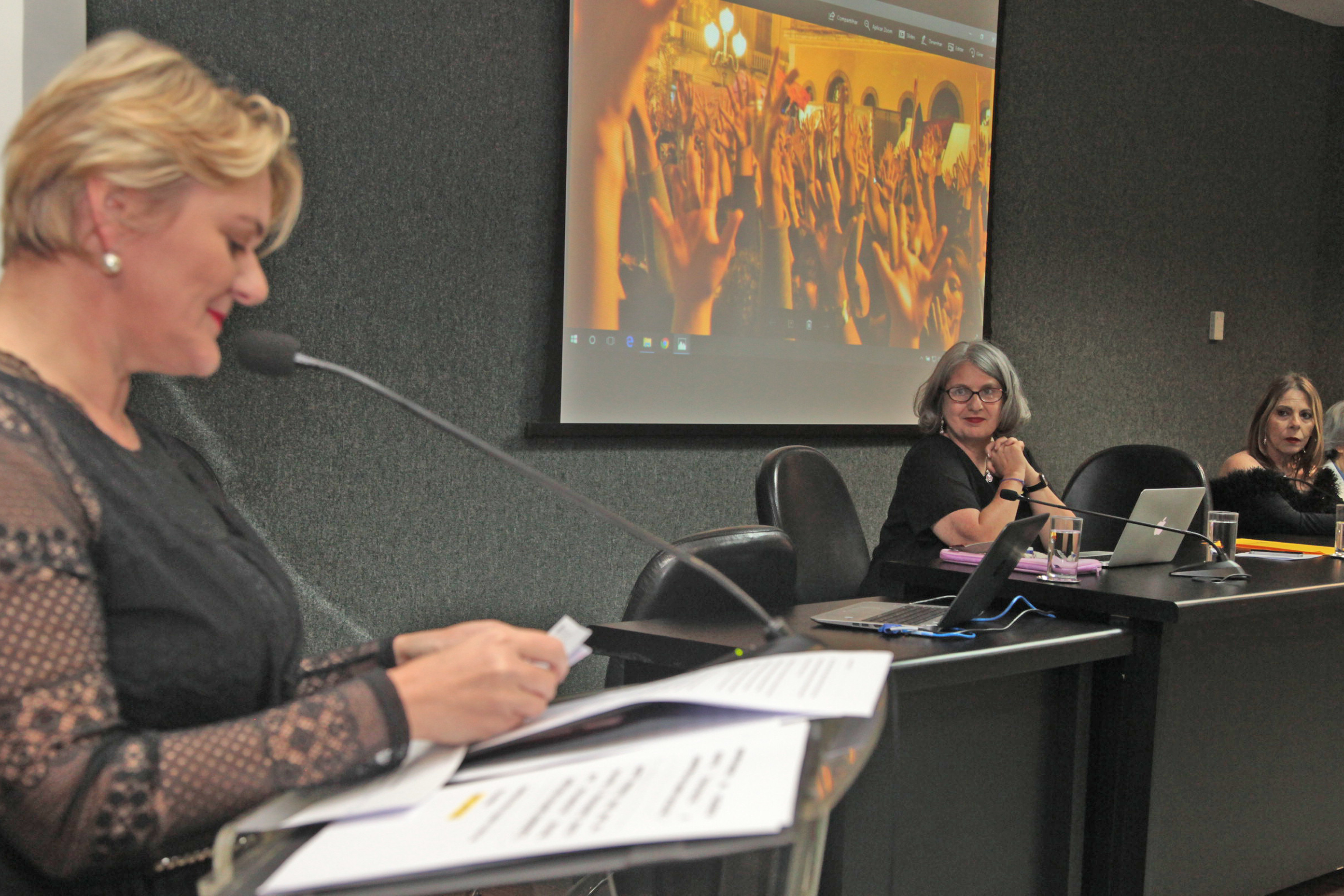 Solenidade em Homenagem ao Instituto de Estudos de Gênero da UFSC.