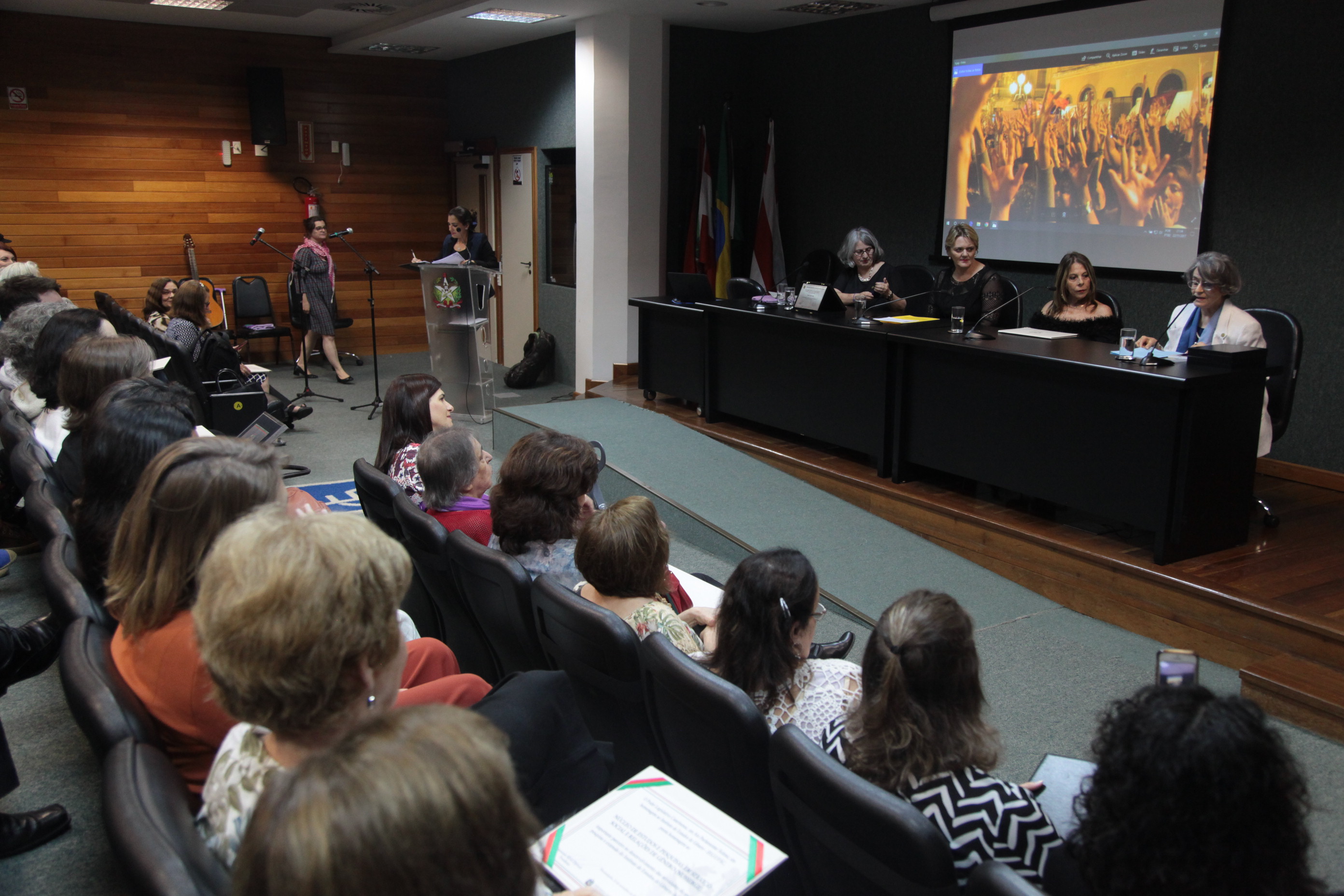 Solenidade em Homenagem ao Instituto de Estudos de Gênero da UFSC.