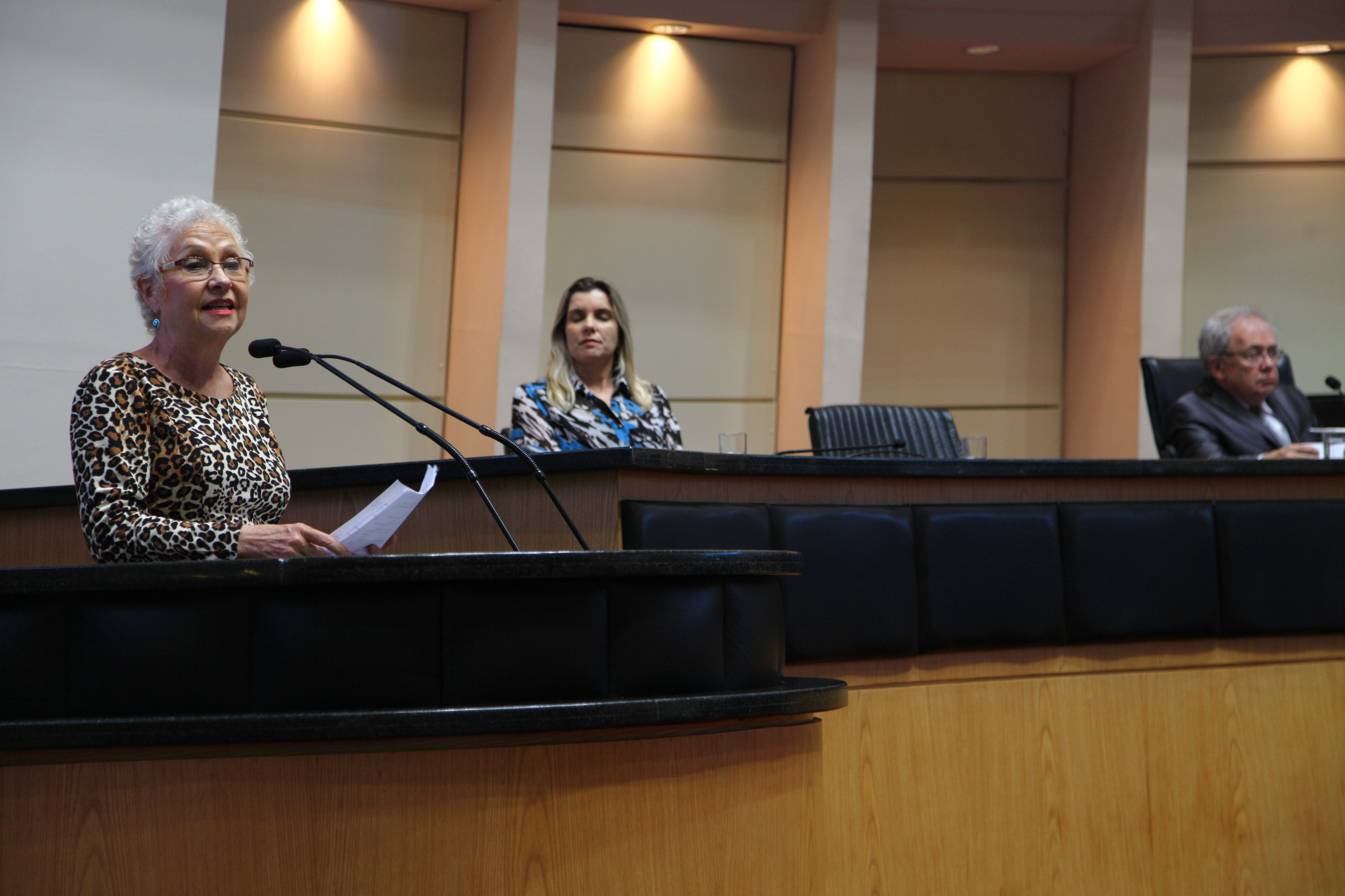 Homenagem às entidades sociais que atuam em defesa de portadores de doenças em SC