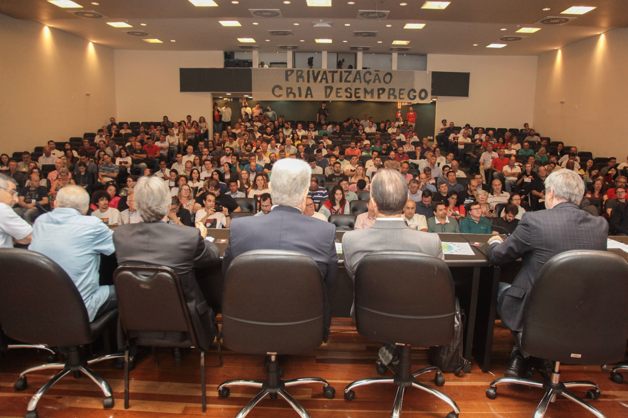 Deputados estaduais aderem à Frente Parlamentar em Defesa da Soberania Nacional