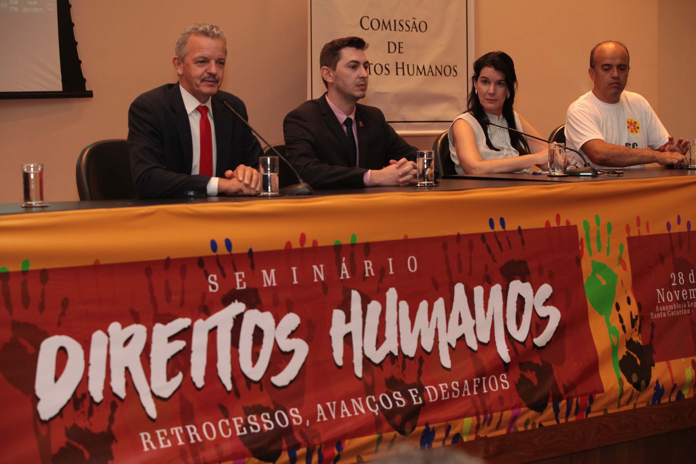 Seminário Direitos Humanos - Retrocessos, Avanços e Desafios em SC.