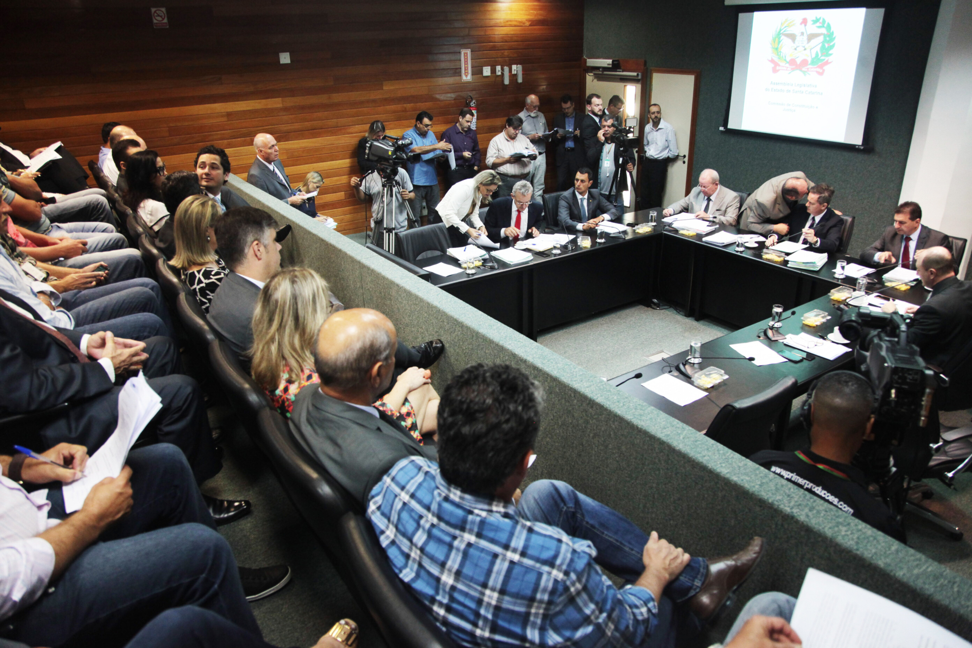 CCJ aprova propostas que incentivam a produção artesanal de alimentos em SC