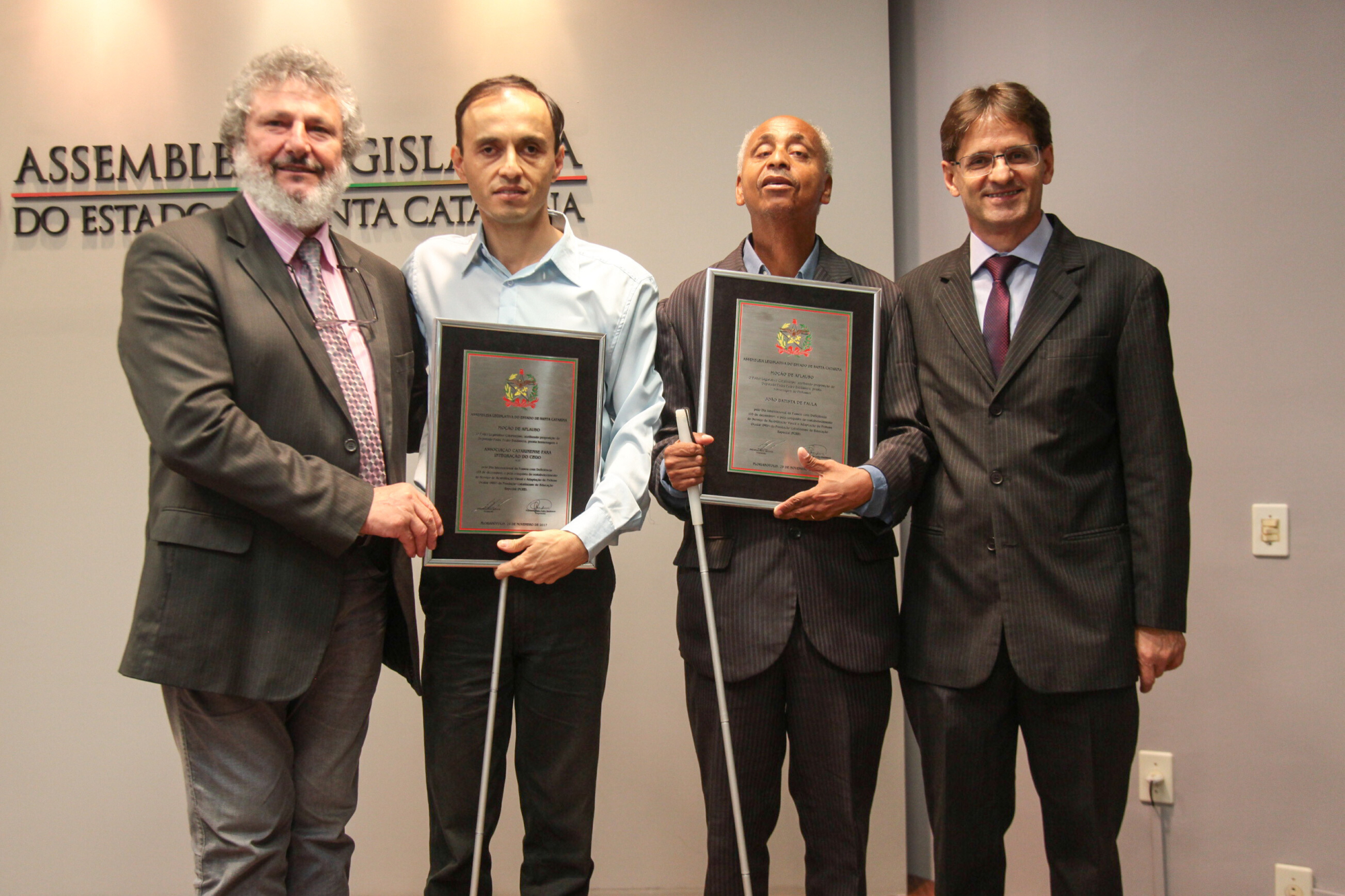 Alesc presta homenagem à ACIC e ao professor João de Paula