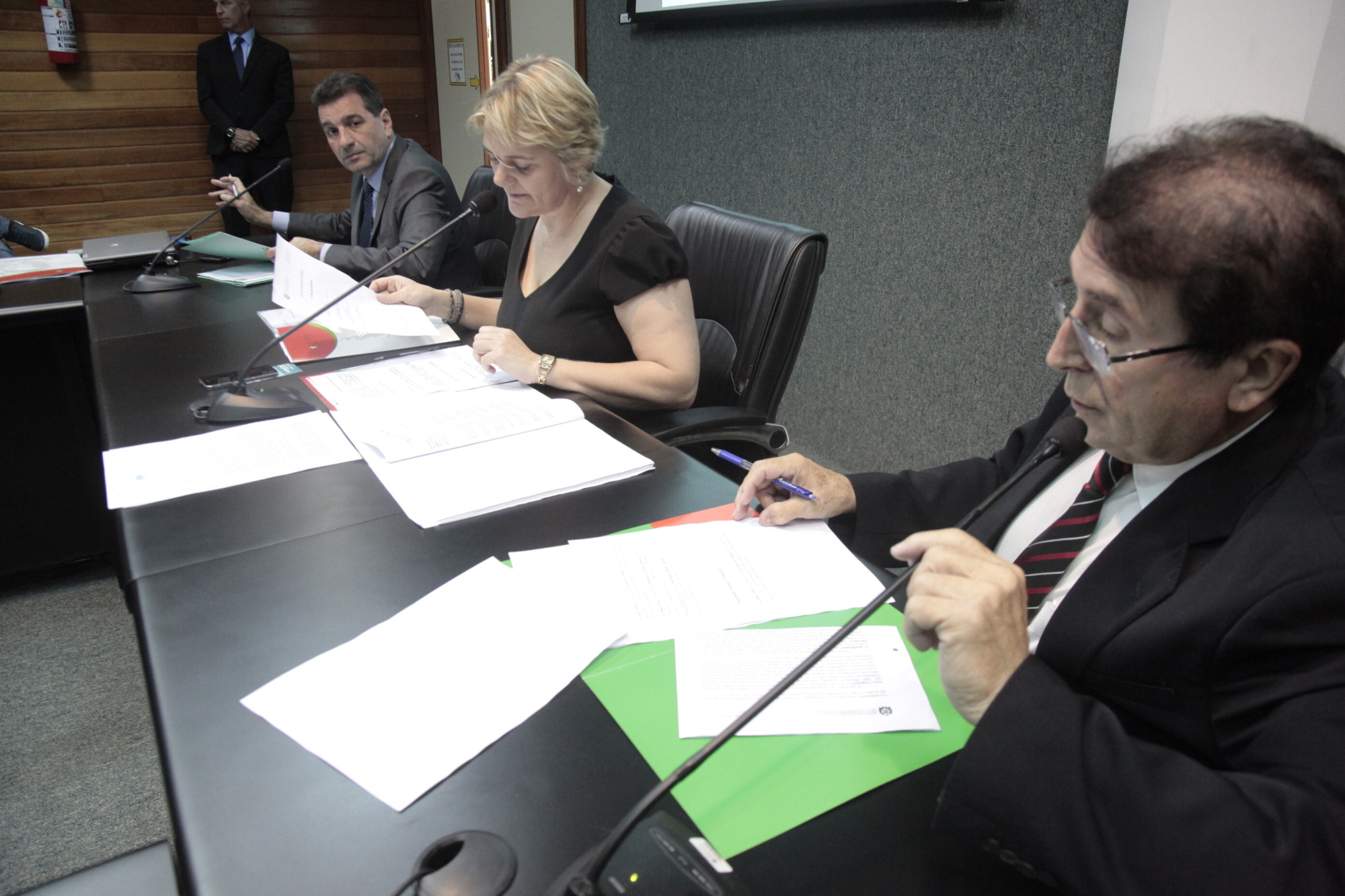 Comissão de Educação aprova realização de audiências públicas