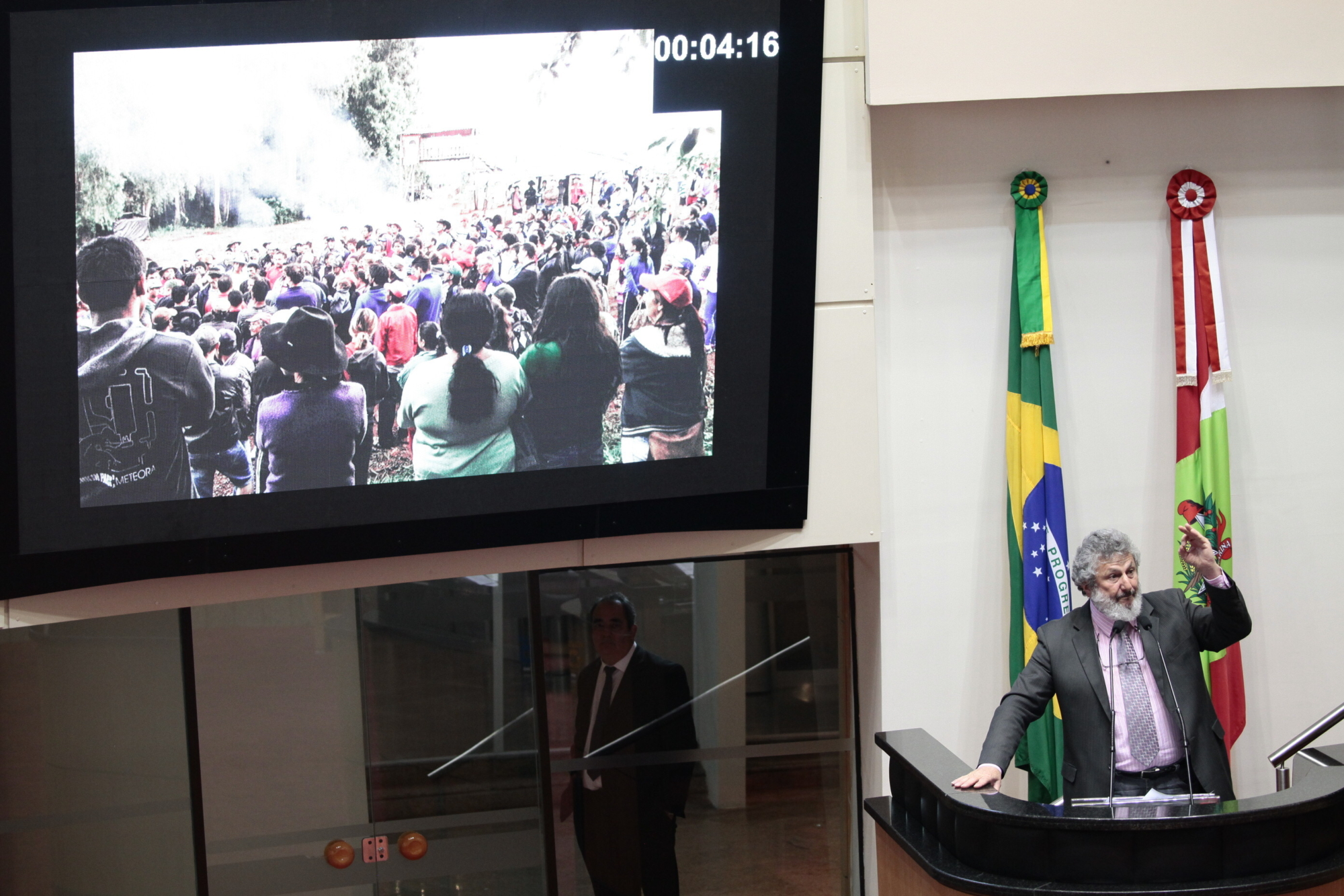 Despejo de 180 famílias de acampamento em Faxinal dos Guedes repercute na Alesc
