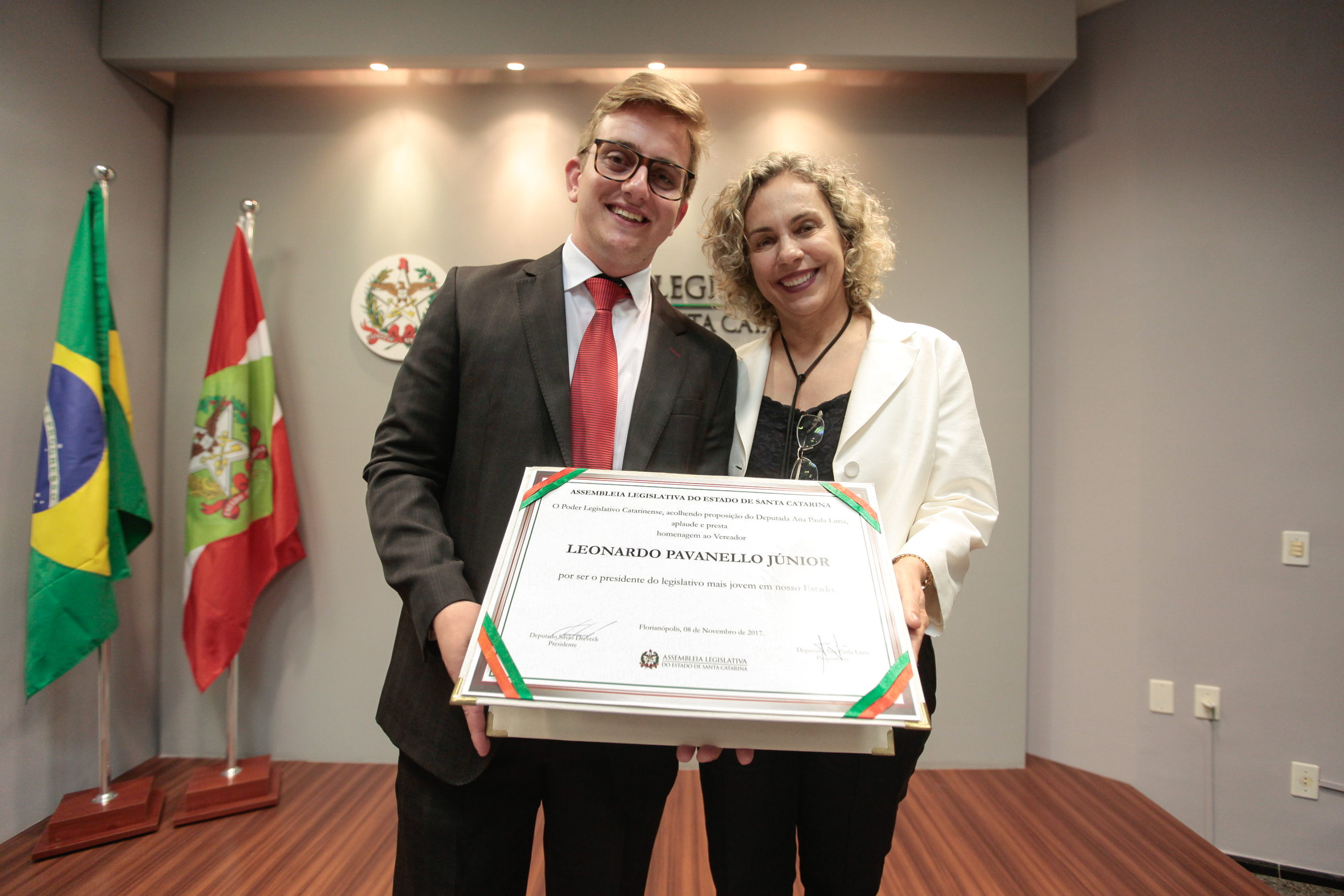 Moção honrosa ao presidente do legislativo mais jovem do Estado.