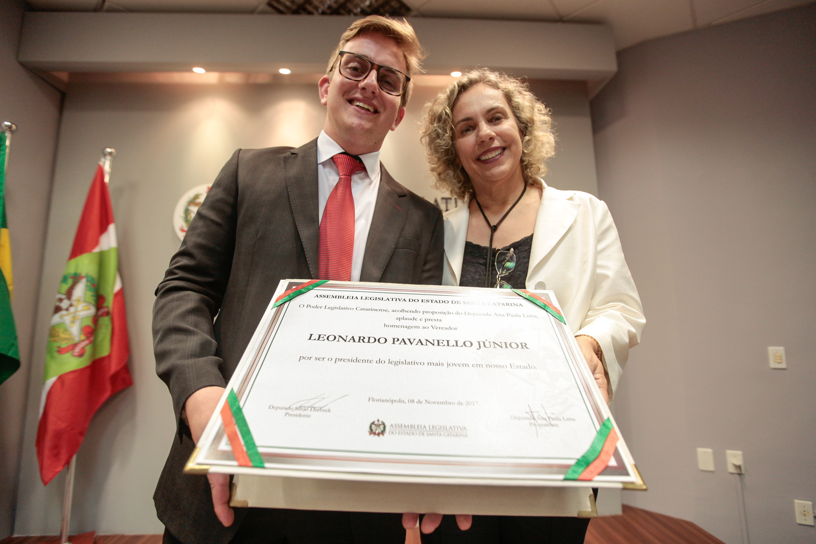 Moção honrosa ao presidente do legislativo mais jovem do Estado