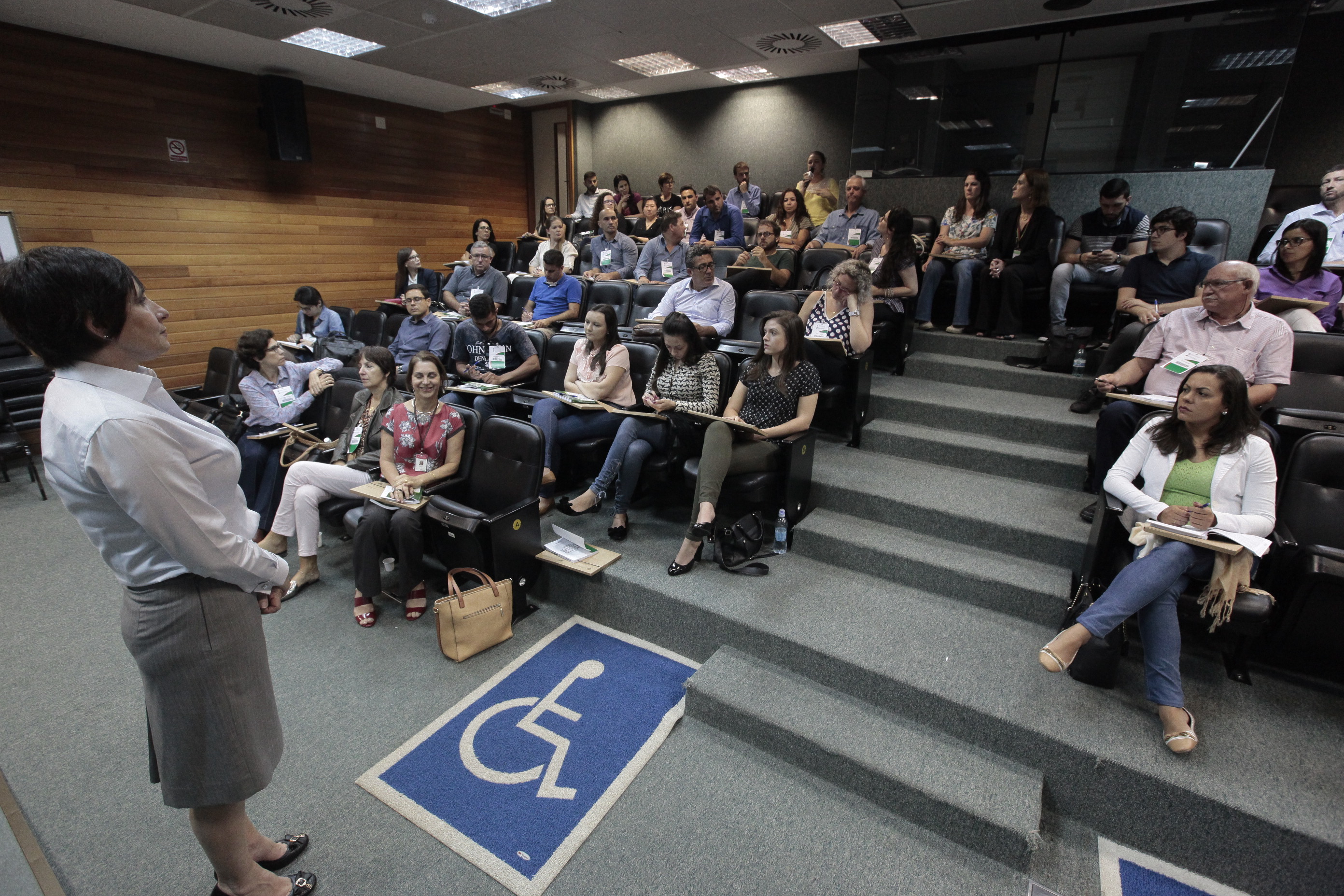 Escola do Legislativo Promove Curso de Legística.