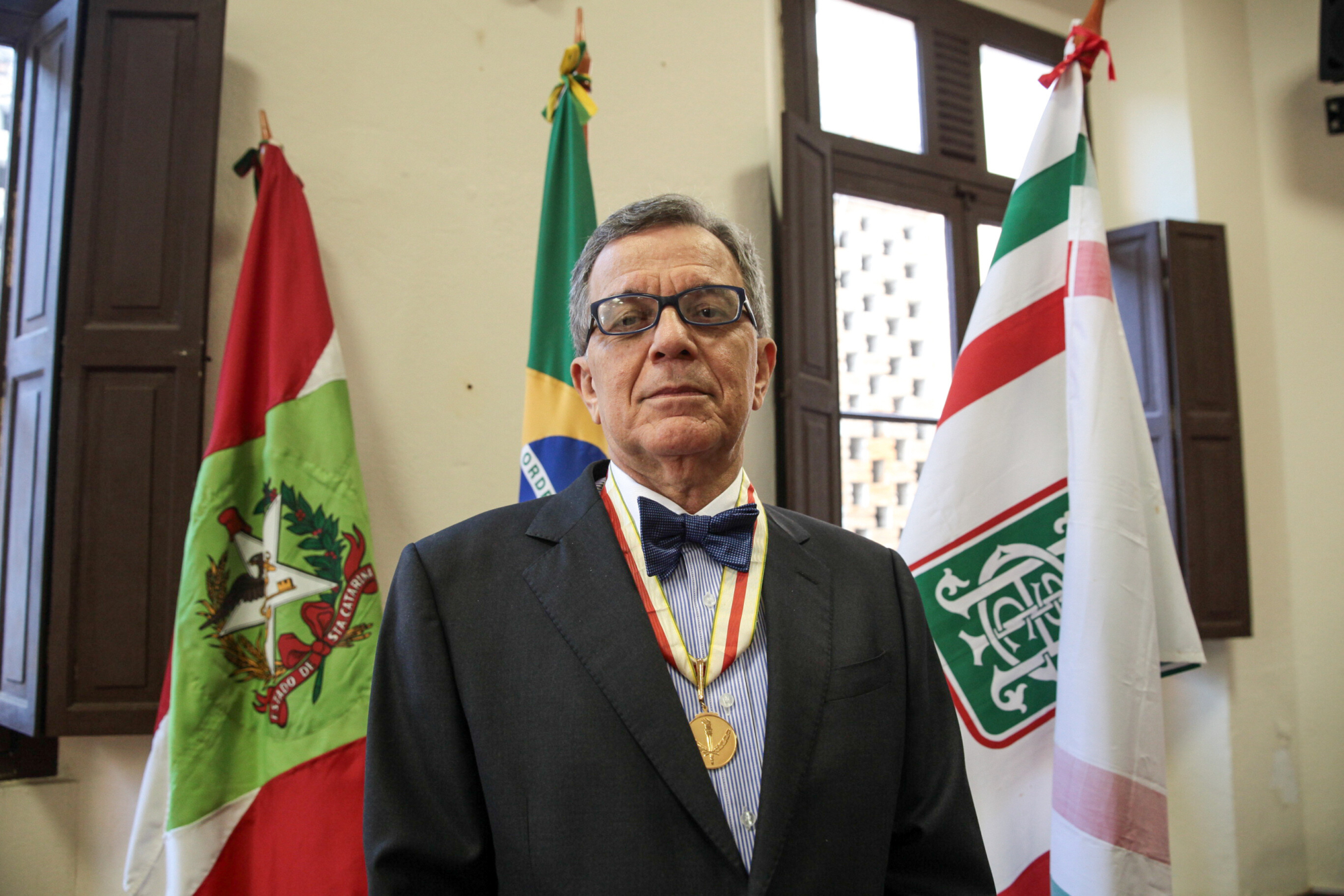 Deonísio da Silva, imortal que herdou a cadeira número 5