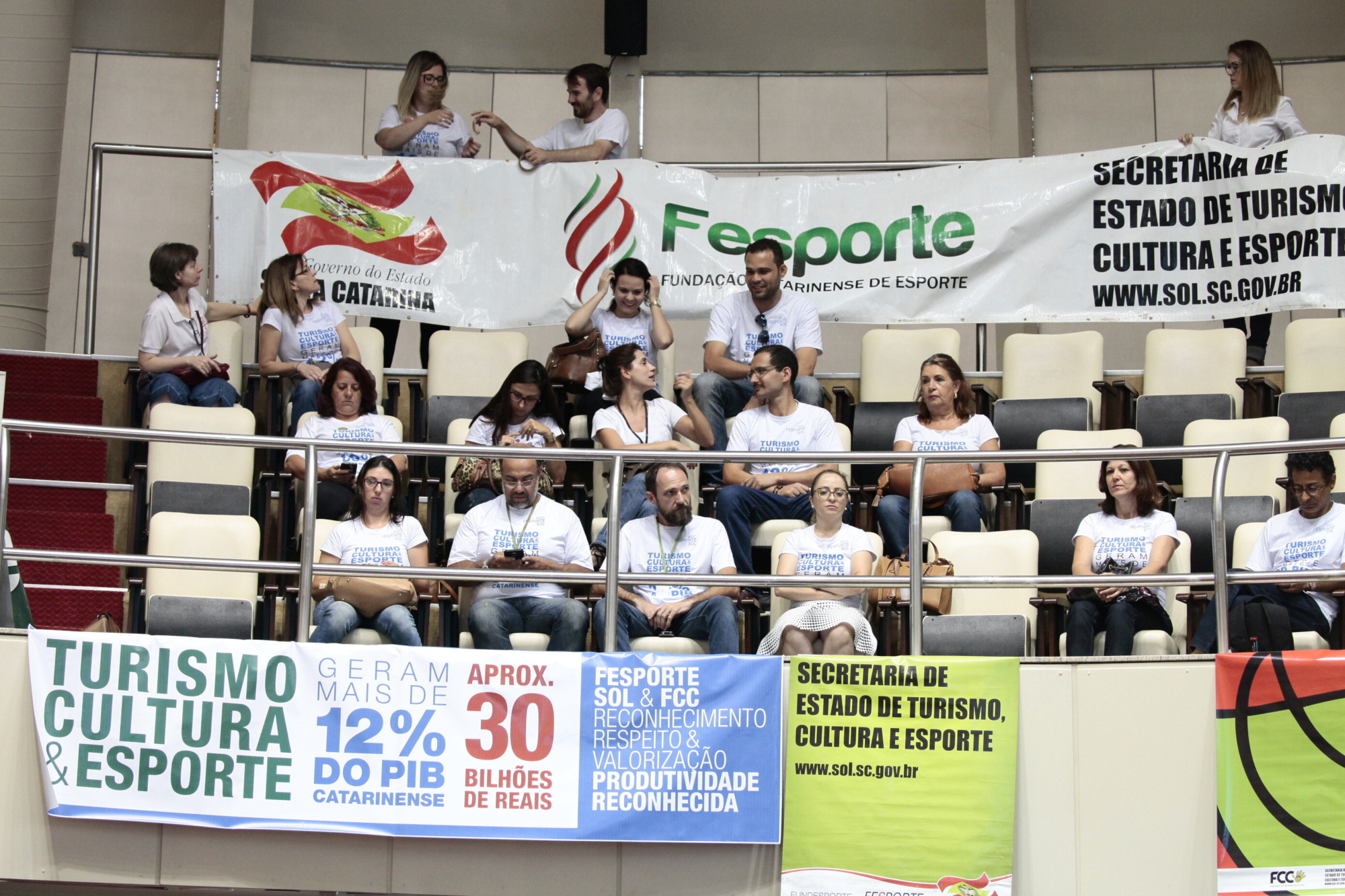 Críticas à Reforma da Previdência e ao governo do Estado pautam sessão