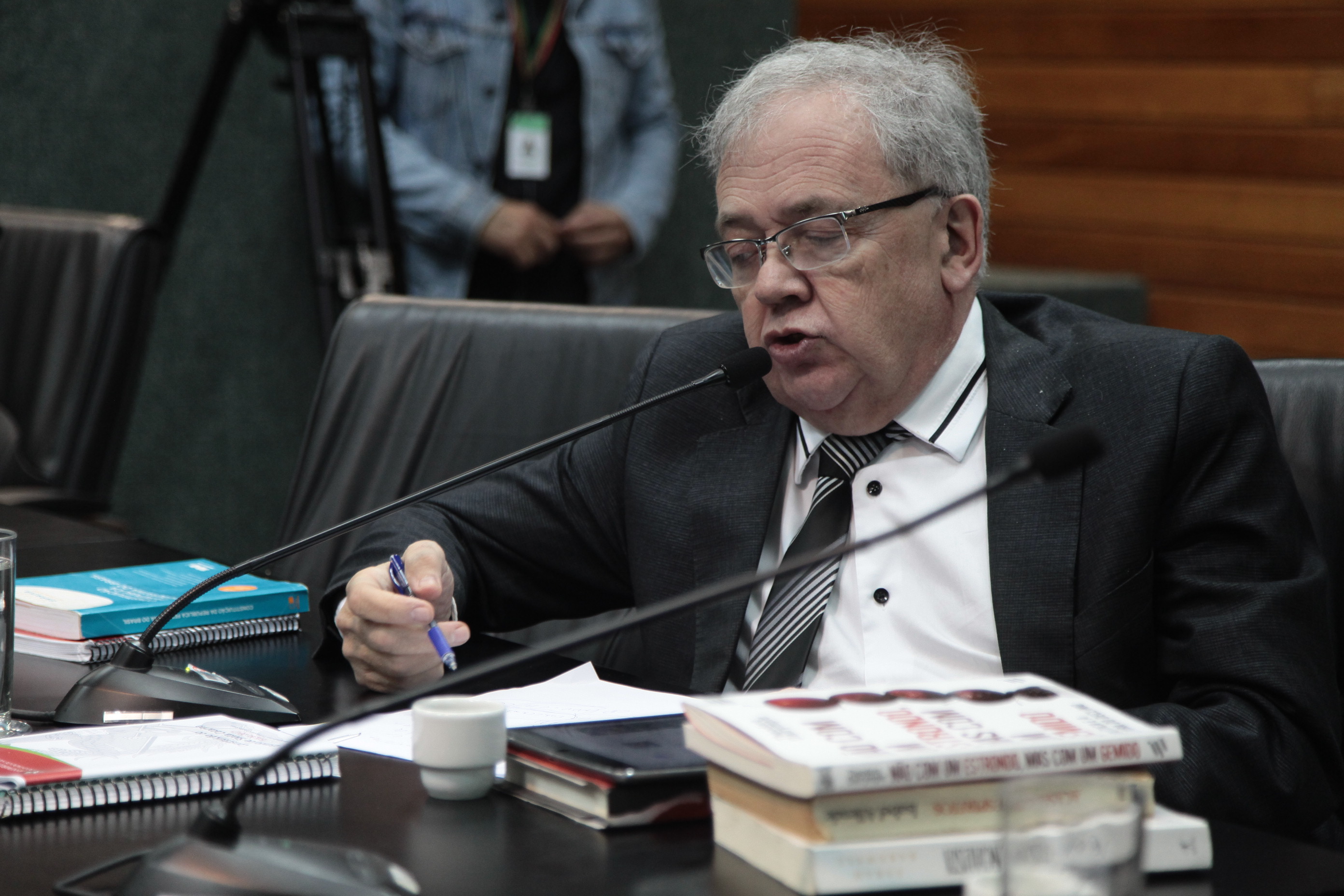 Comissão de Trabalho, Administração e Serviço Público.