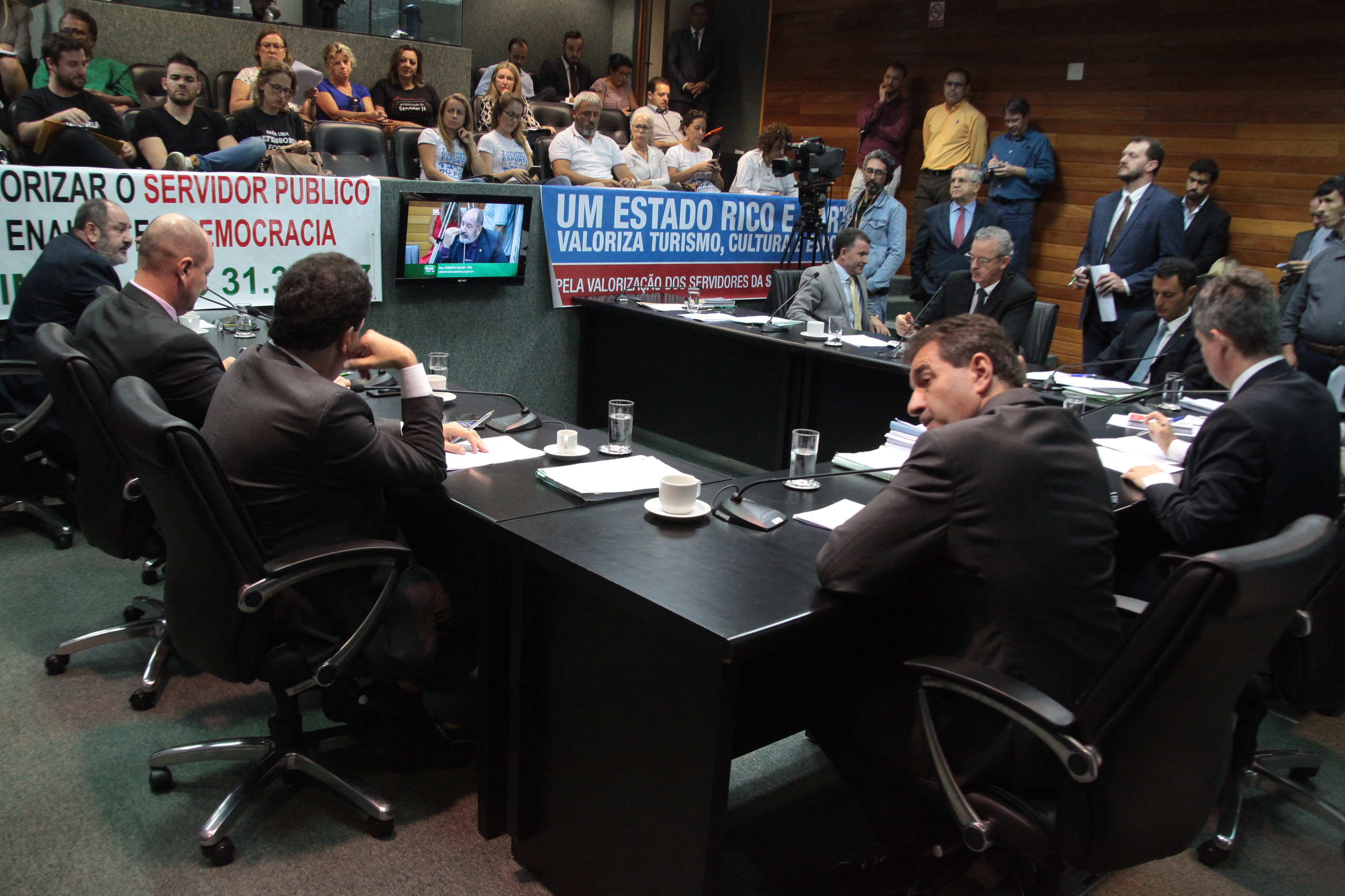 Comissão de Constituição e Justiça