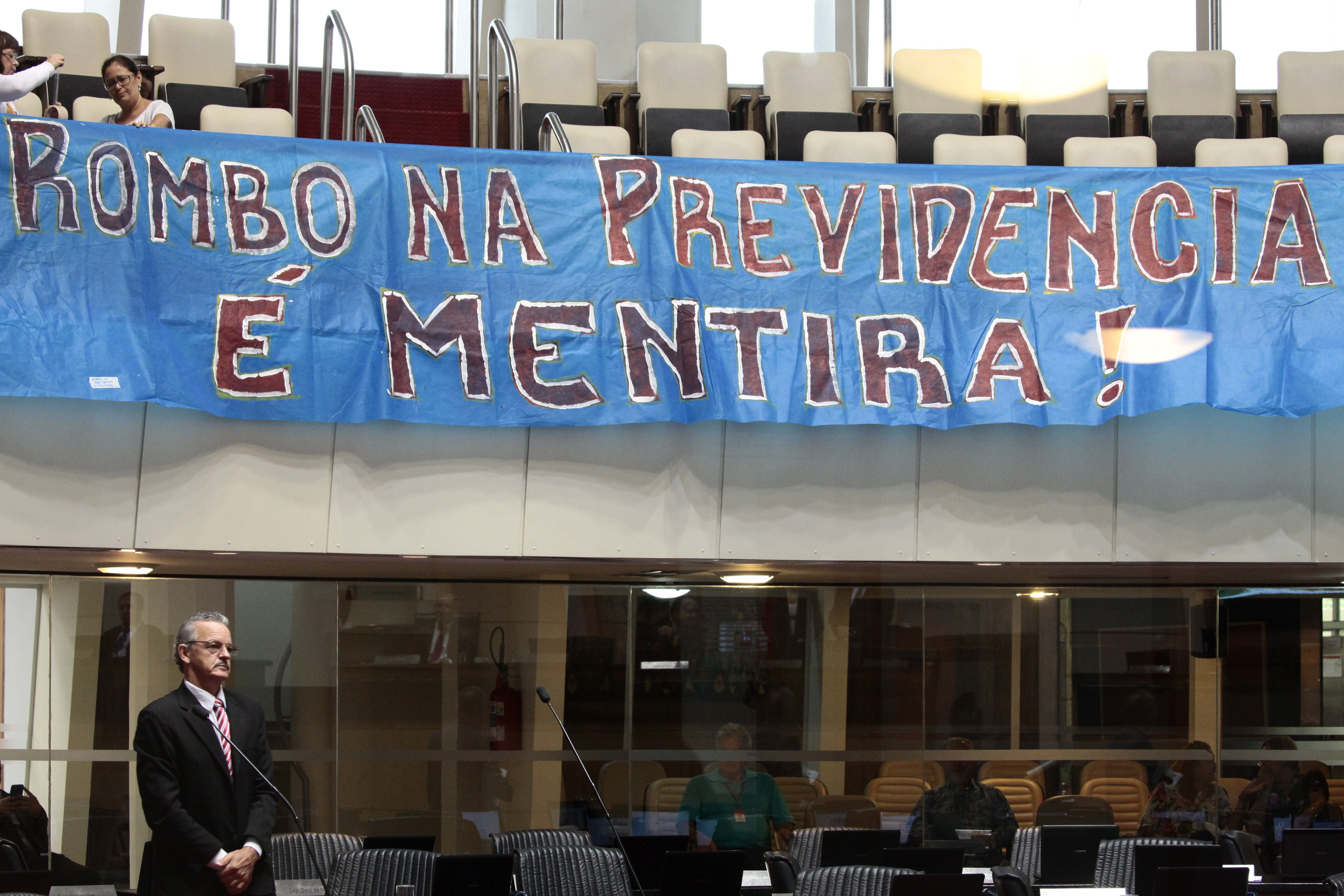 Deputado Dirceu Dresch (PT). Sessão Ordinária.