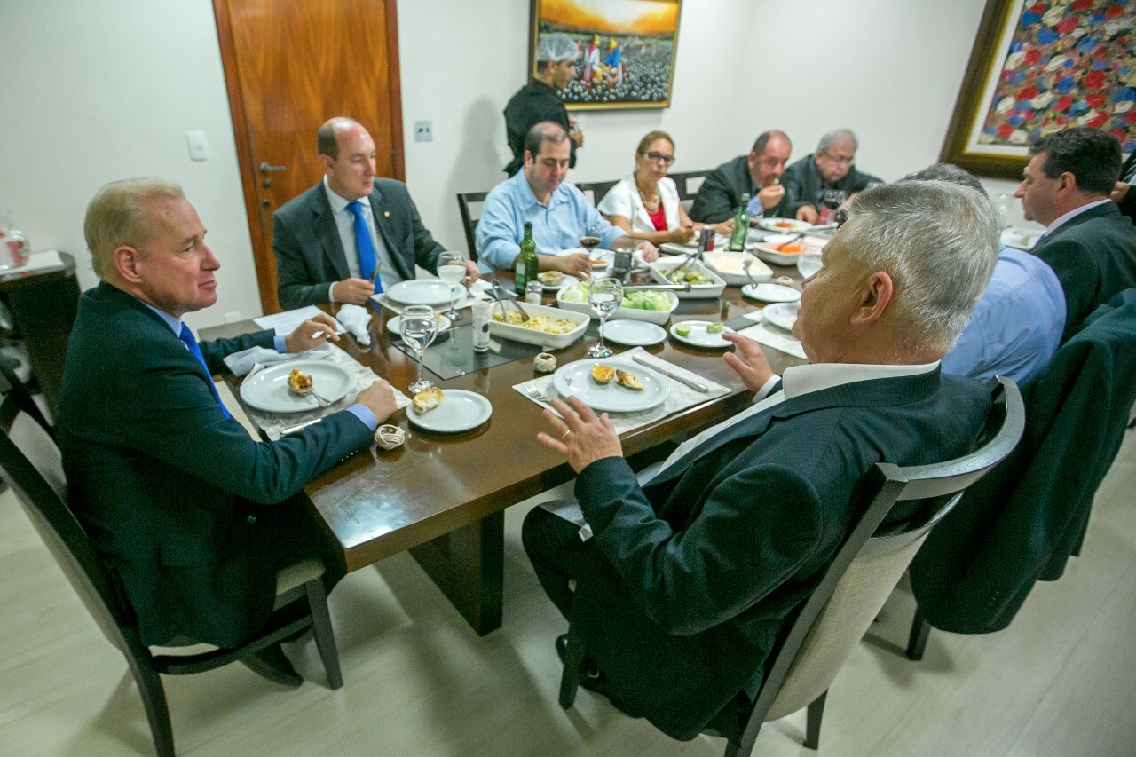 Udo fala aos deputados das conquistas e prioridades de sua gestão em Joinville