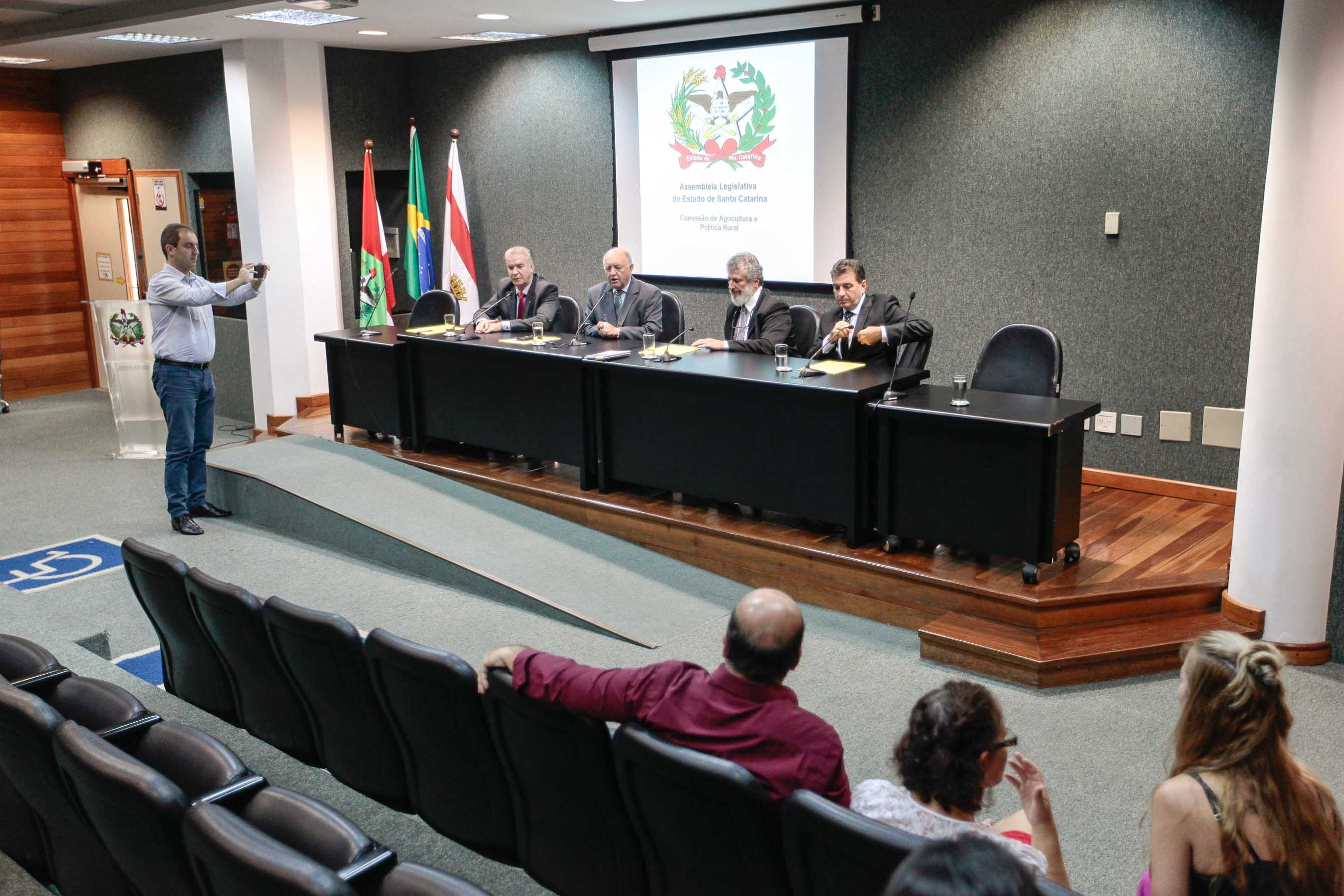 Comissão de Agricultura e Política Rural.