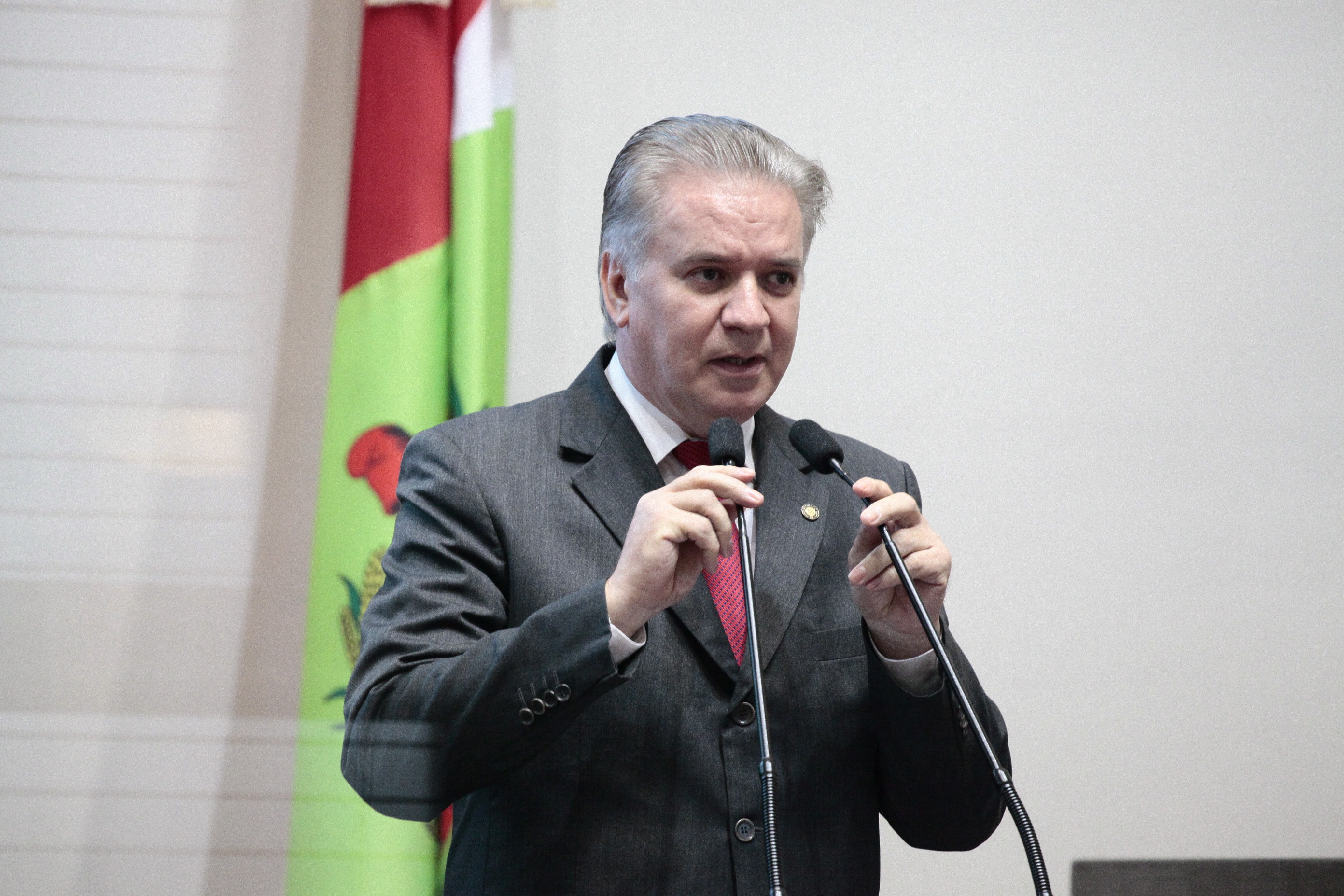 Deputado César Valduga (PCdoB). Sessão Ordinária.
