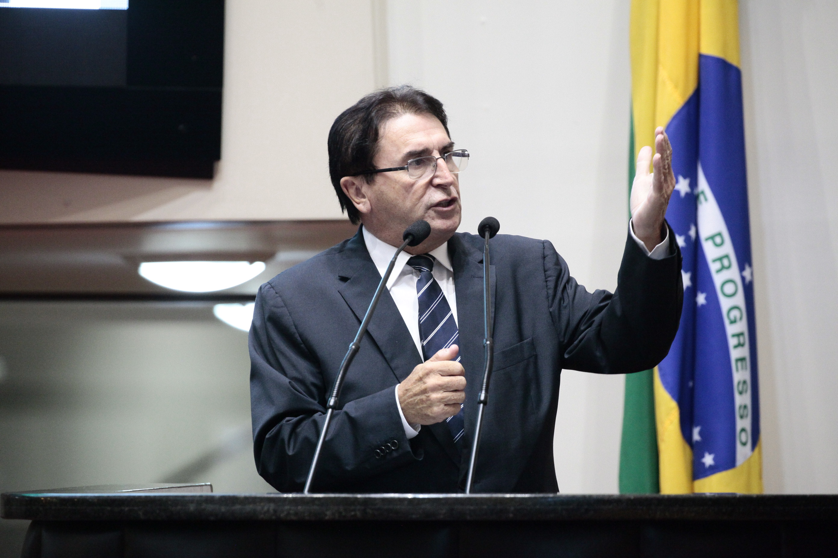 Deputado Antônio Aguiar (PMDB). Sessão Ordinária.