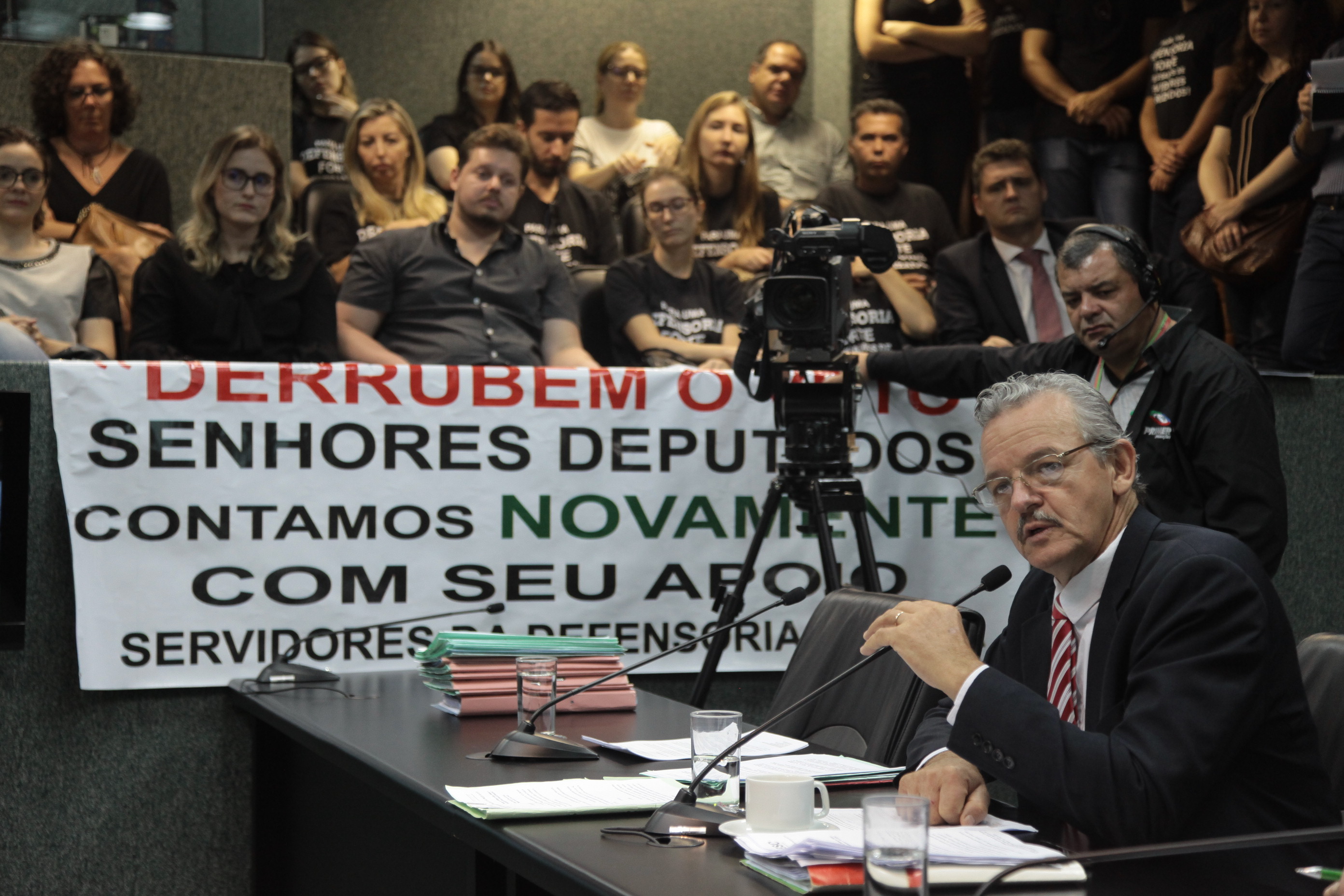 Comissão de Constituição e Justiça.