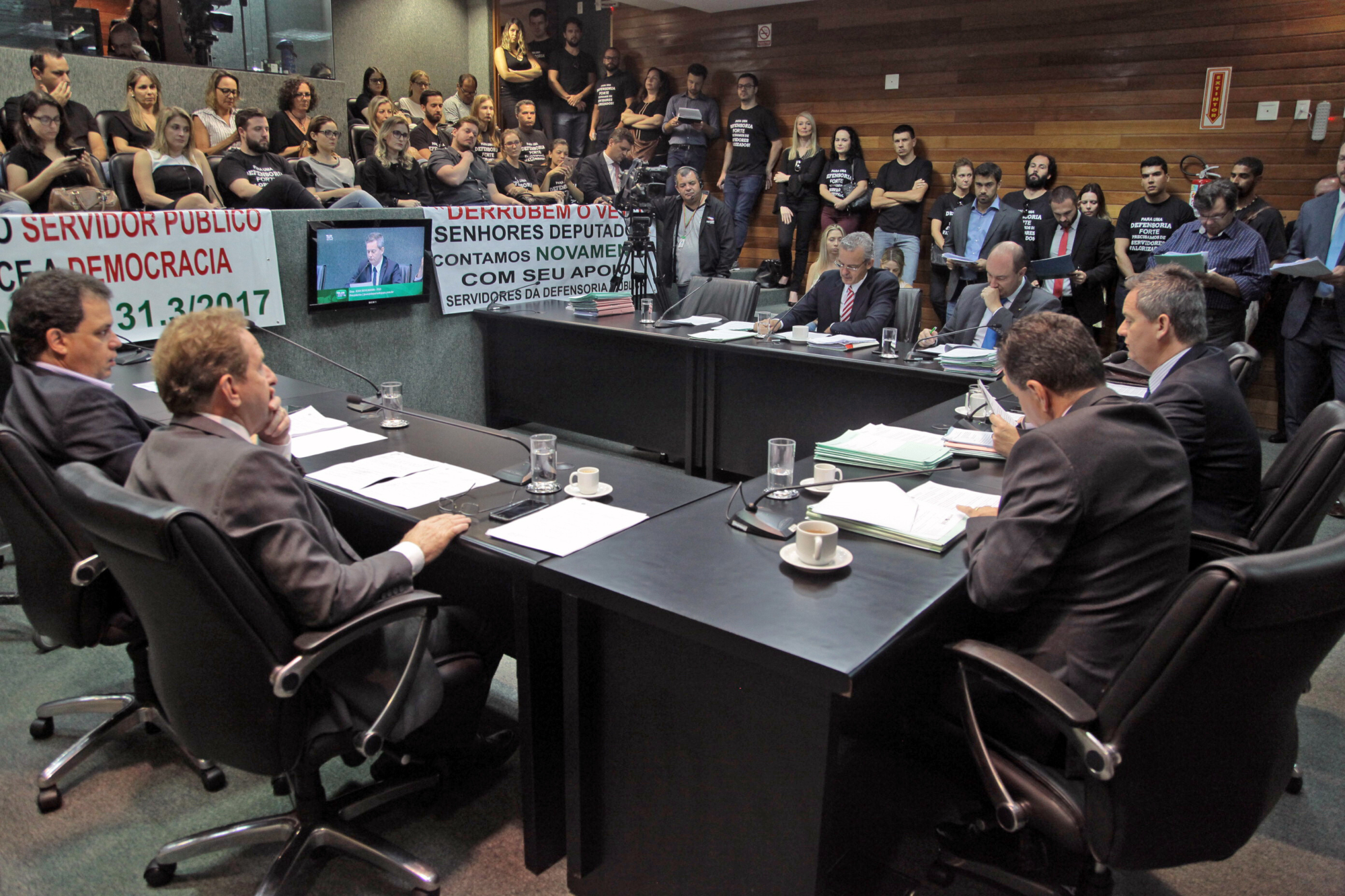 CCJ aprova criação da Política Estadual de Apoio à Agricultura Urbana
