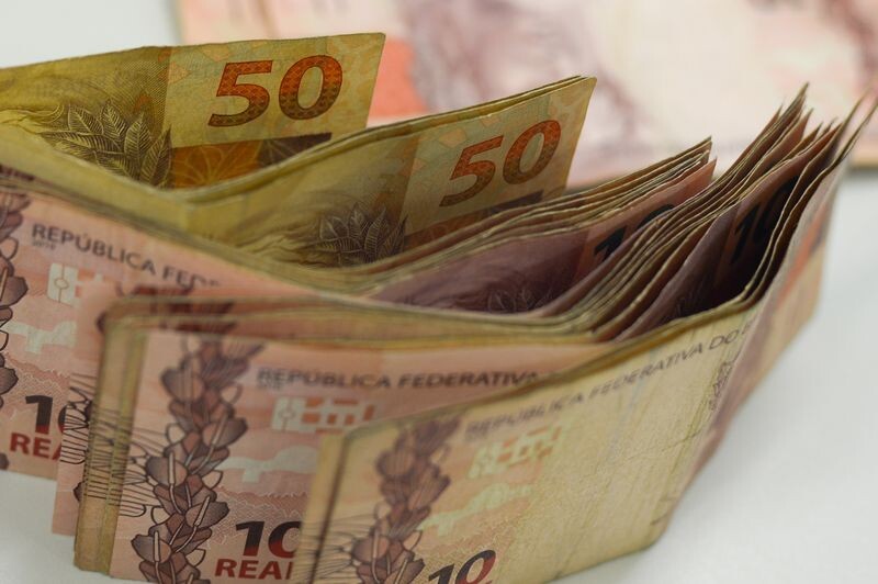 Reajuste do piso salarial estadual já está em tramitação