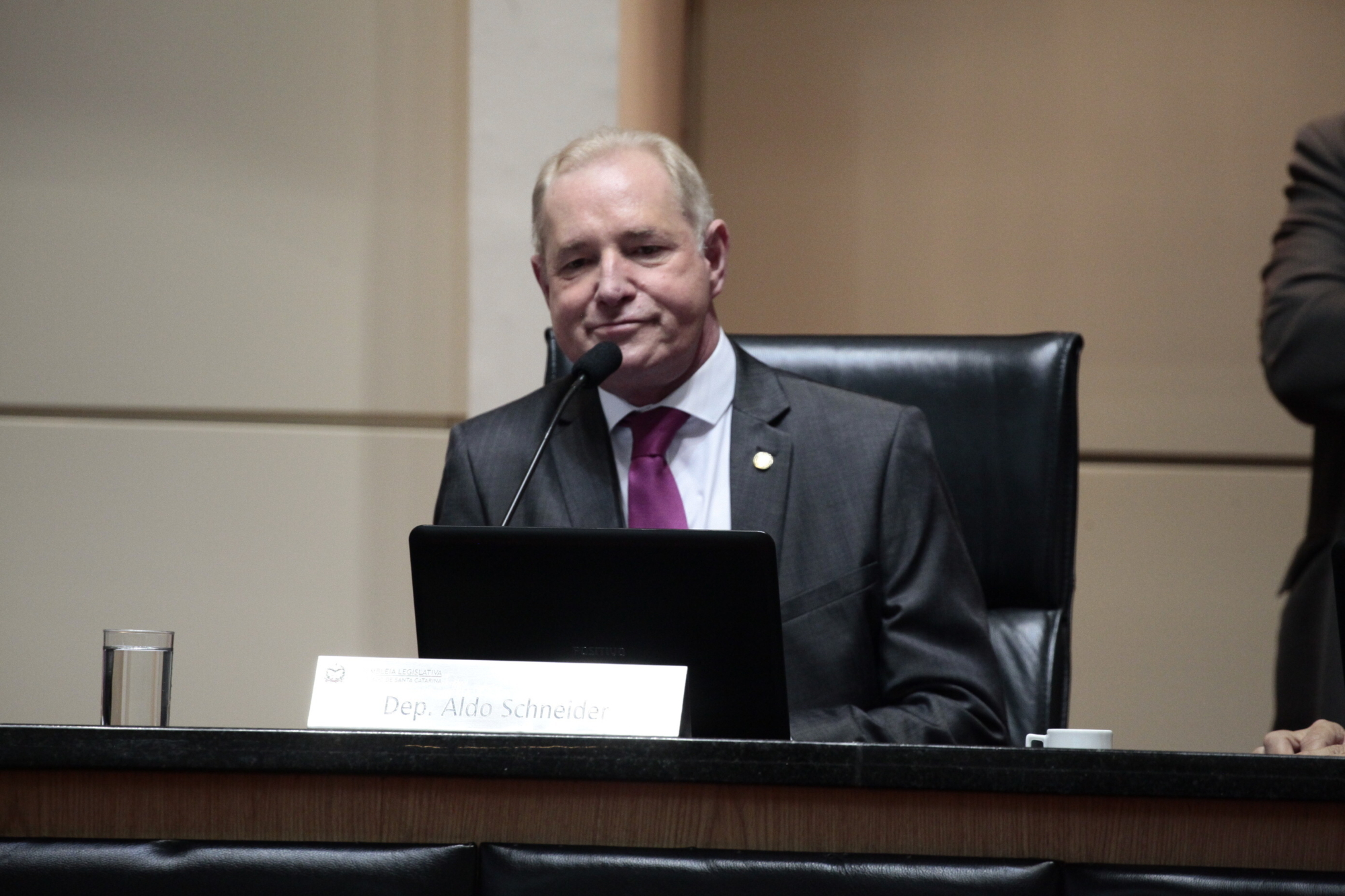 Presidência da Alesc autoriza a reinstalação das comissões permanentes