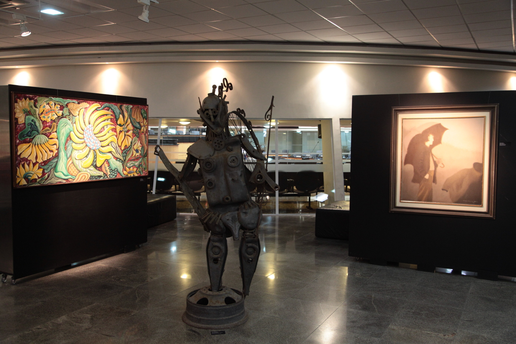 Obras do acervo da Alesc estão em exposição aberta ao público
