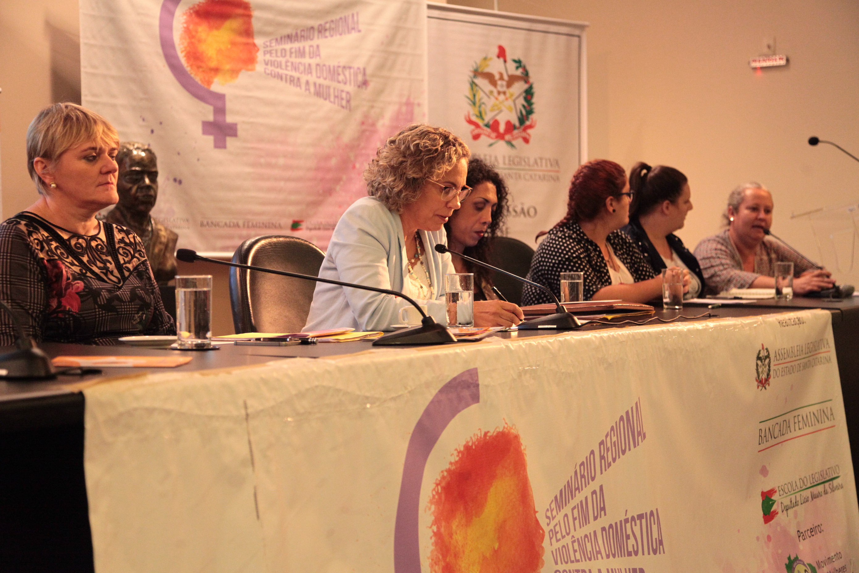 Seminário - Pelo fim da Violência Doméstica Contra a Mulher