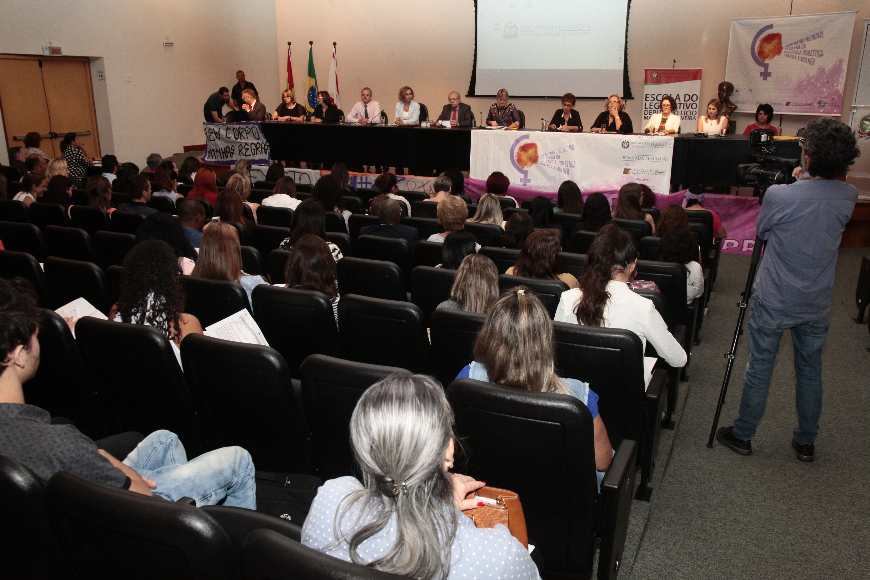 Seminário Pelo Fim da Violência Contra a Mulher