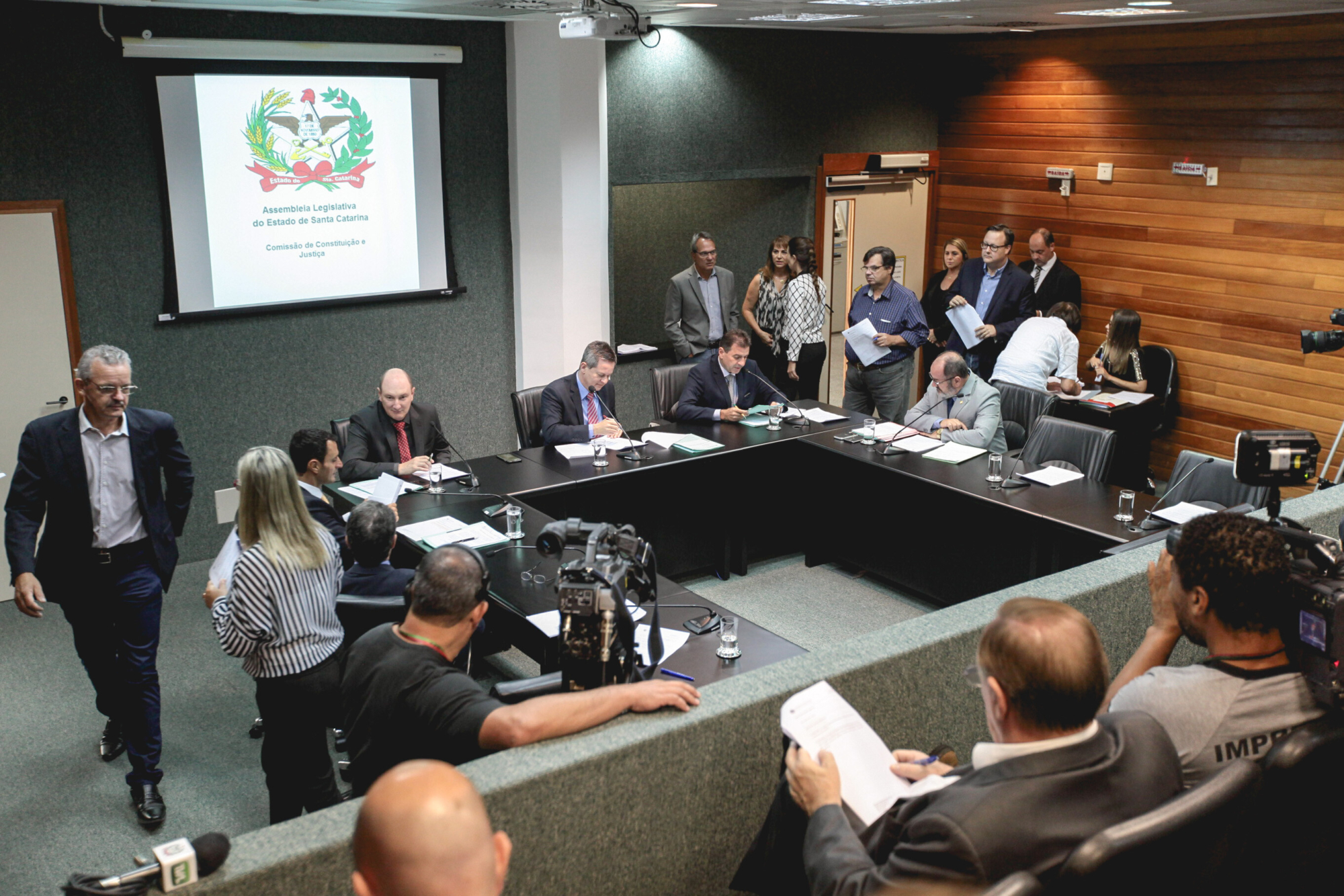 CCJ aprova projeto que amplia isenção do IPVA às pessoas com deficiência