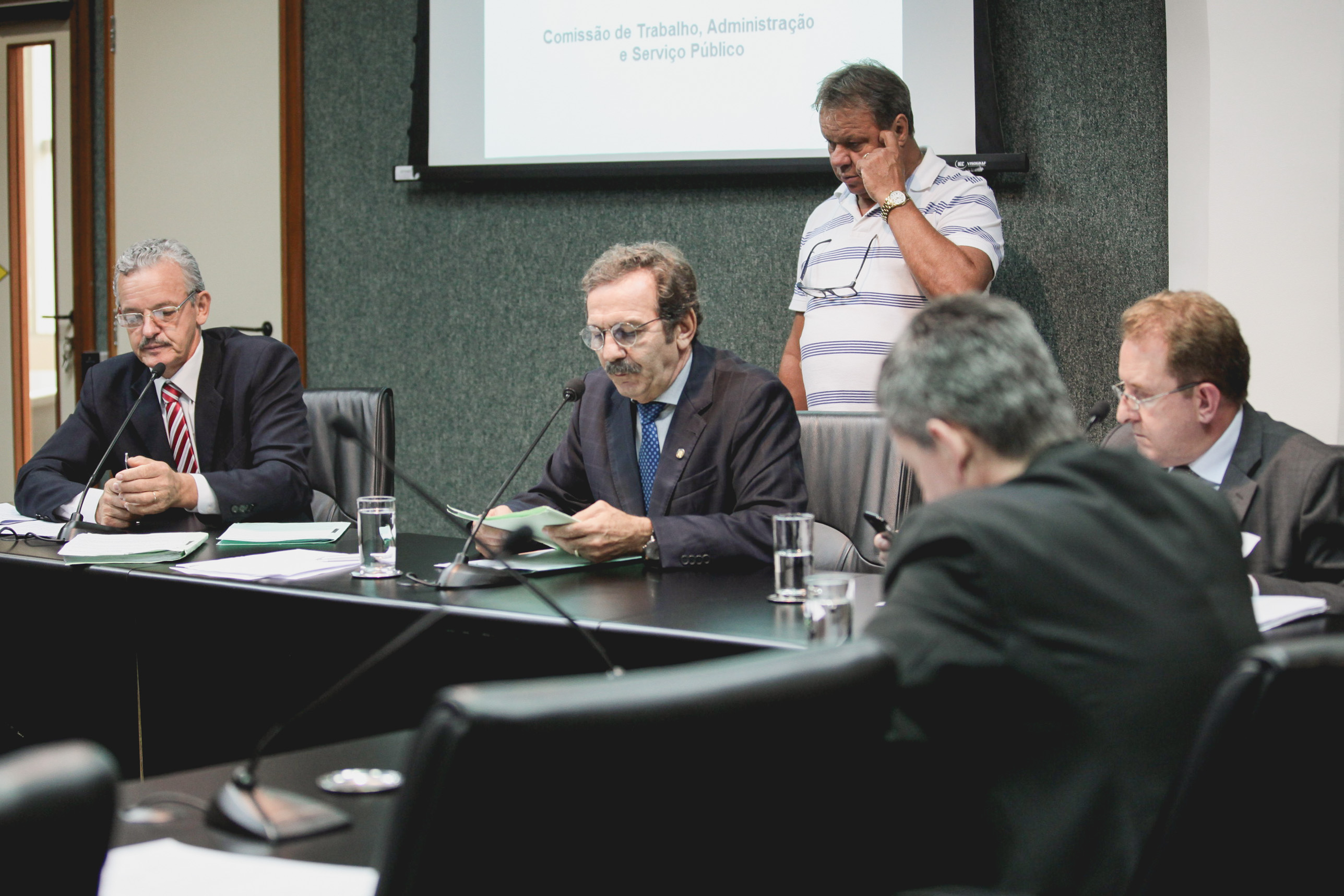 Comissão de Trabalho, Administração e Serviço Público.