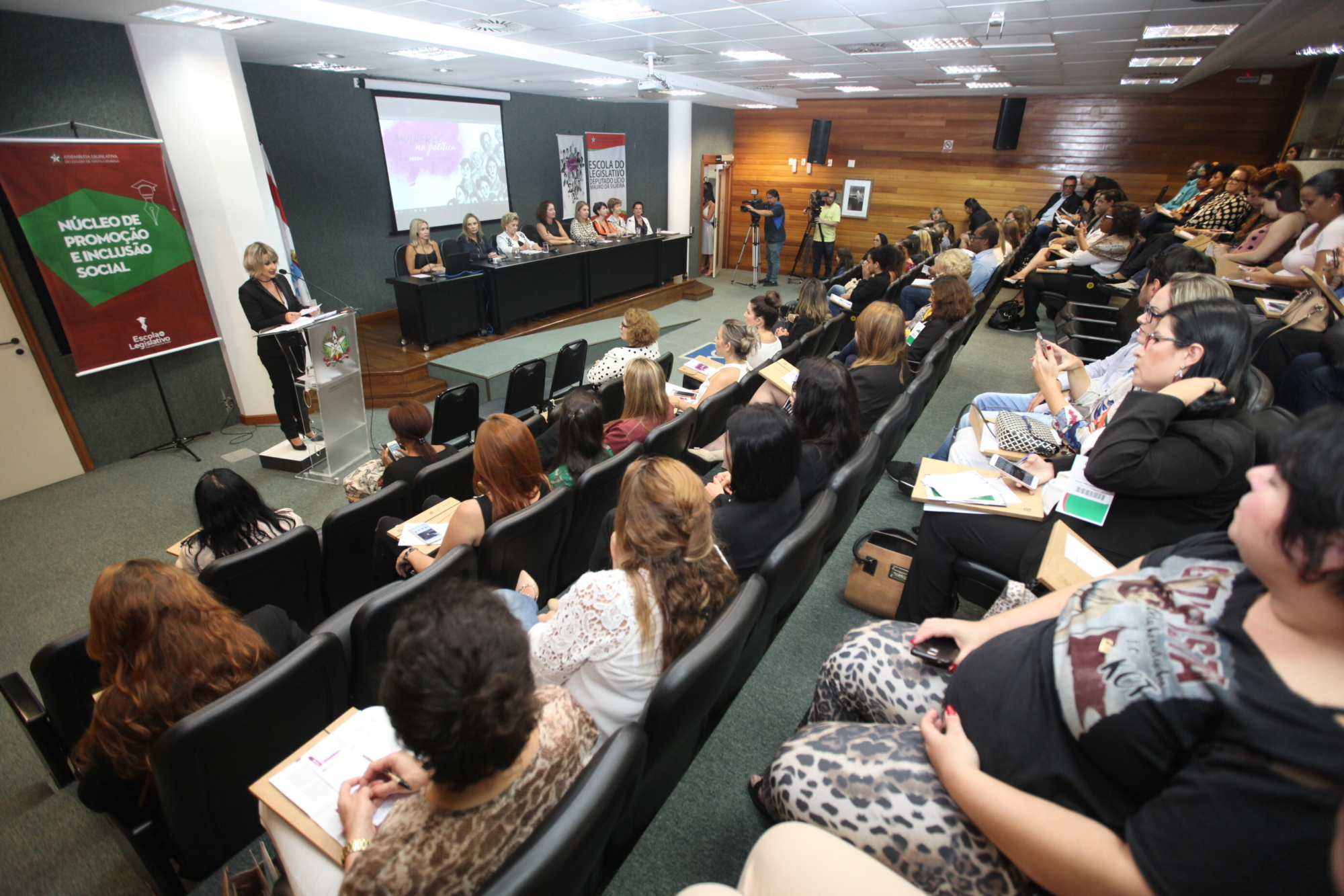 Brasil está entre últimos colocados na representatividade das mulheres na política