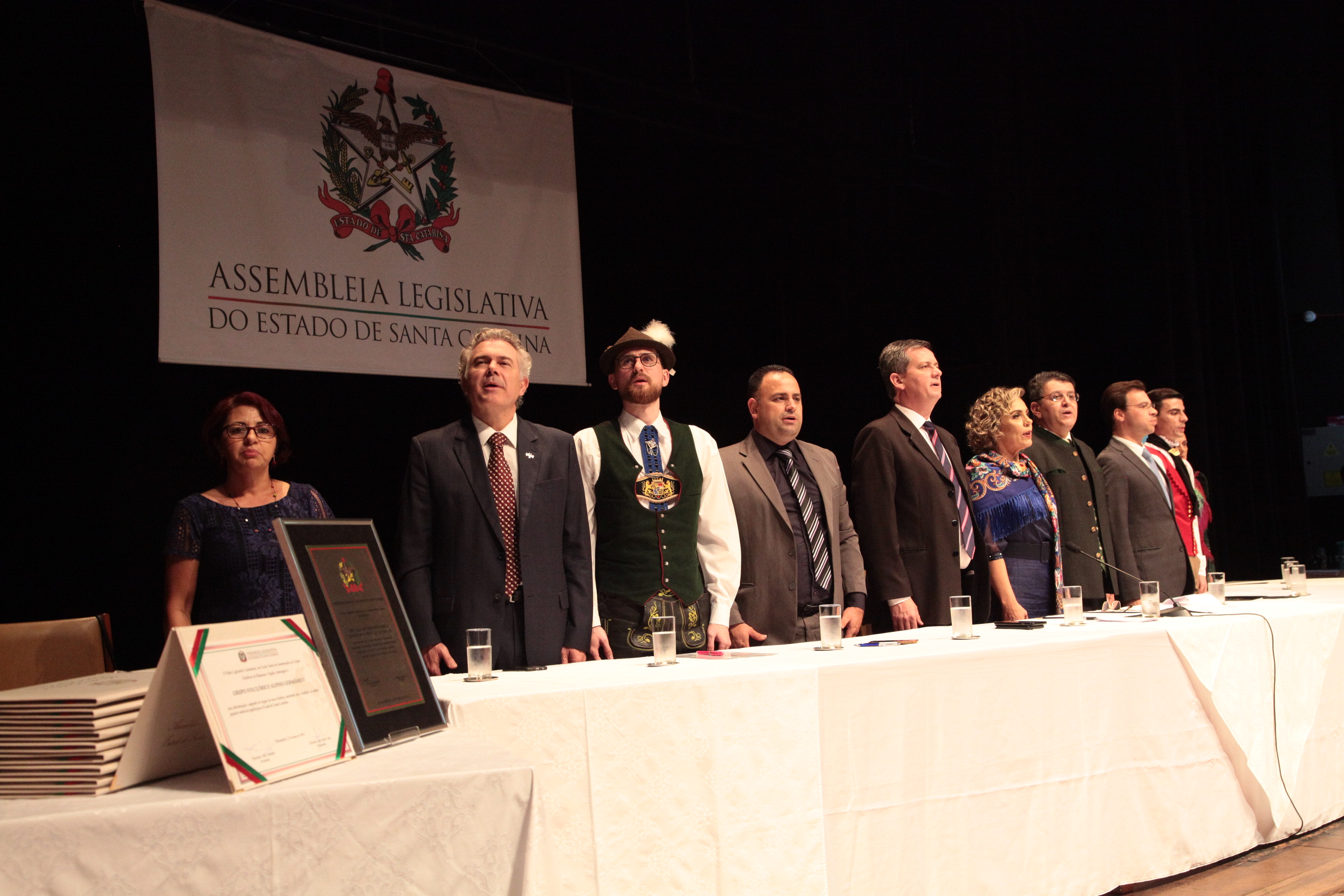 Sessão Solene - Homenagem aos Grupos Folclóricos de Blumenau e Região