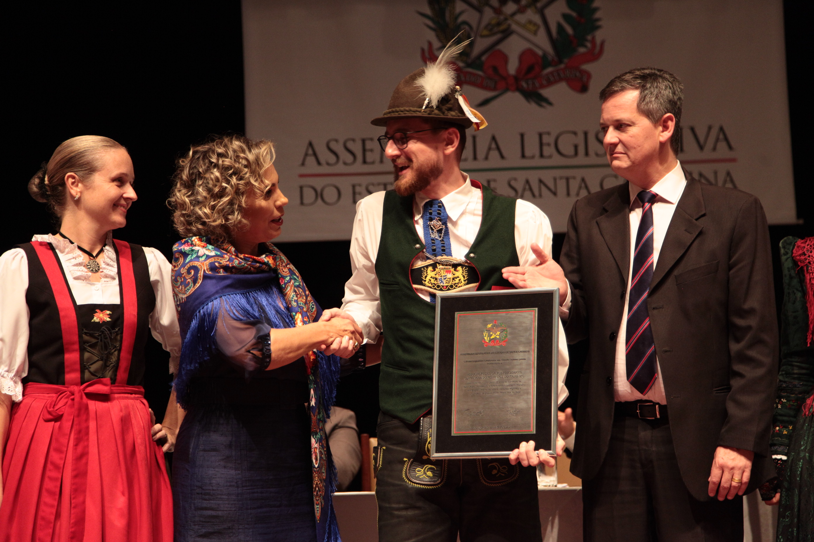 Sessão Solene - Homenagem aos Grupos Folclóricos de Blumenau e Região