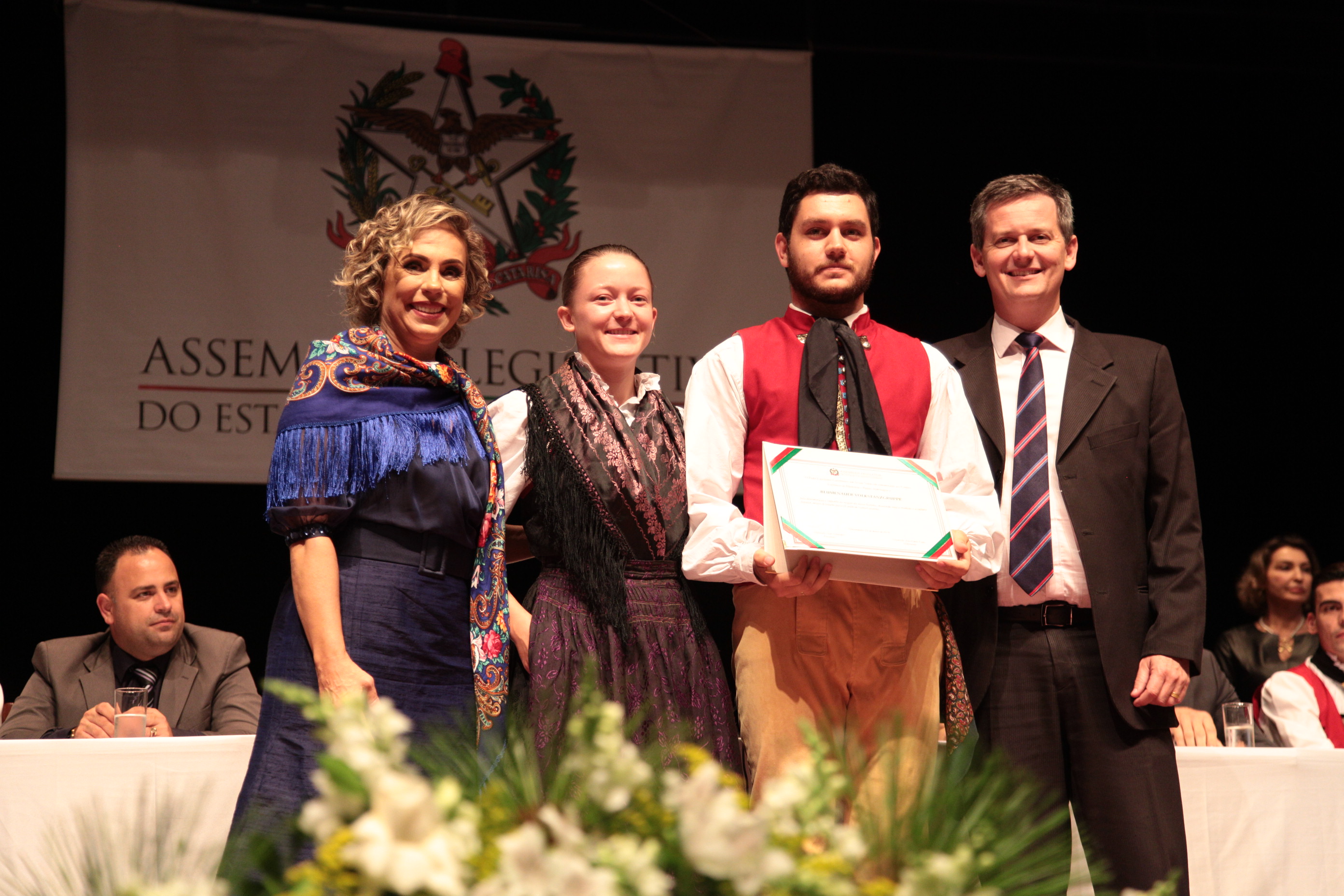 Sessão Solene - Homenagem aos Grupos Folclóricos de Blumenau e Região