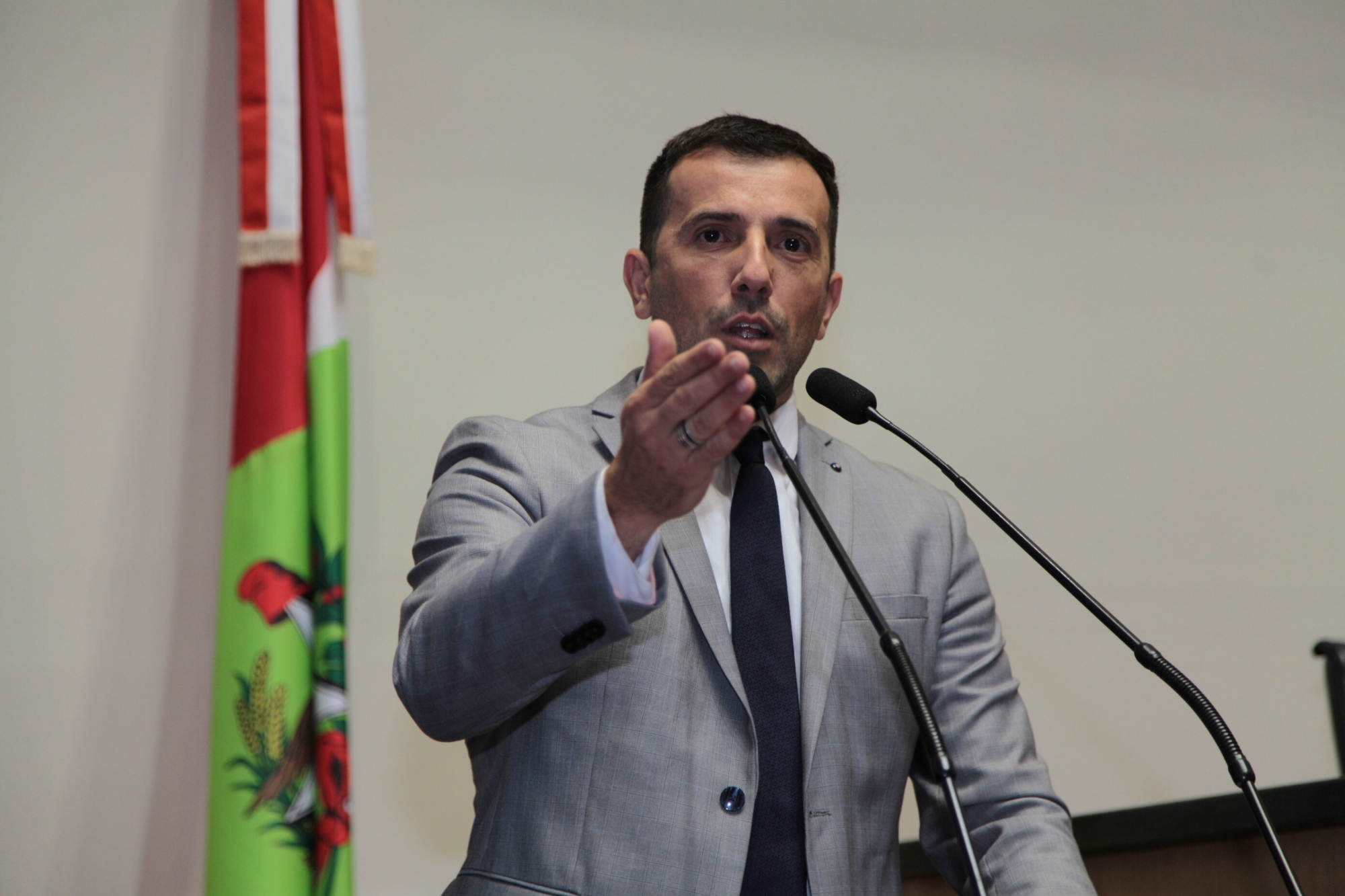 Deputados derrubam veto a regras para feiras itinerantes