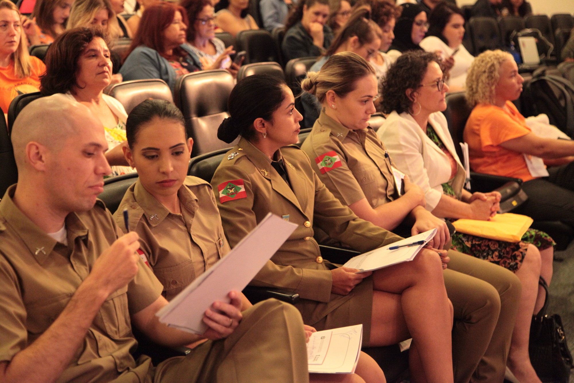 Seminário apresenta experiências de enfrentamento à violência