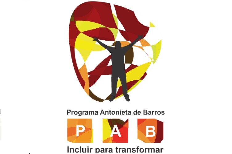Parceria entre Alesc e Cesusc viabiliza ensino superior a estagiárias do PAB