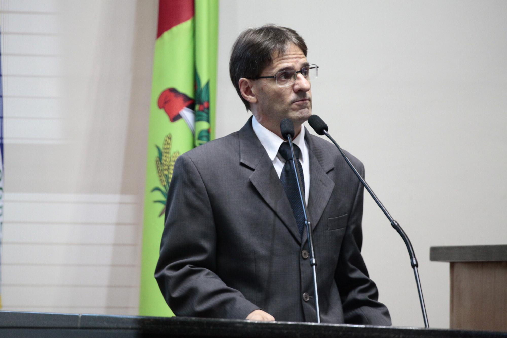 Saretta convida novo secretário da Saúde para falar sobre ações pendentes