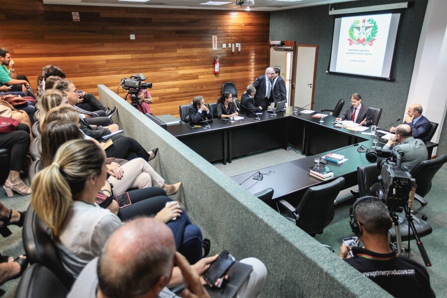 Projeto que obriga o Estado a repassar o mínimo para a Saúde mensalmente será votado em plenário