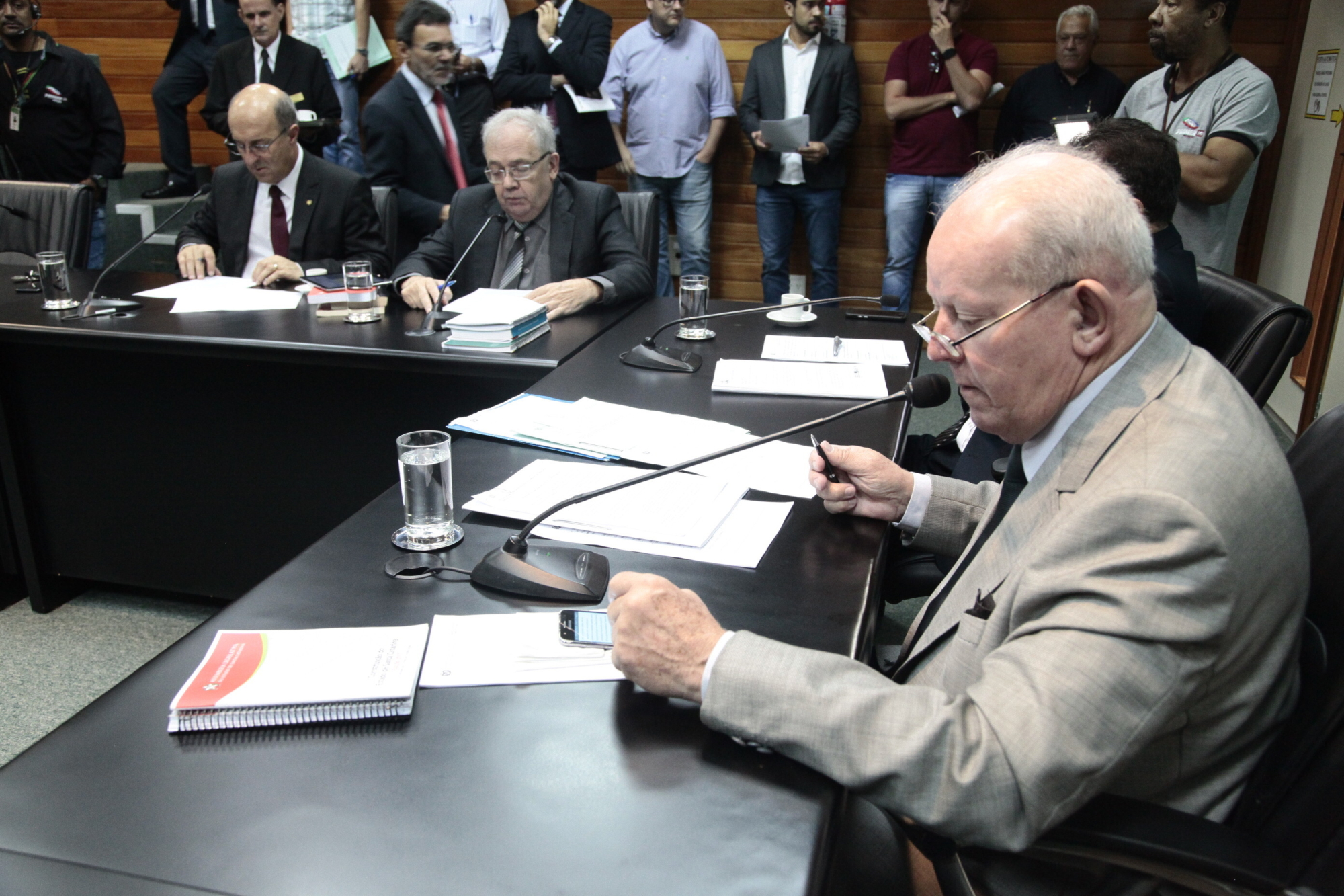 Deputados pretendem cobrar cumprimento das emendas ao orçamento