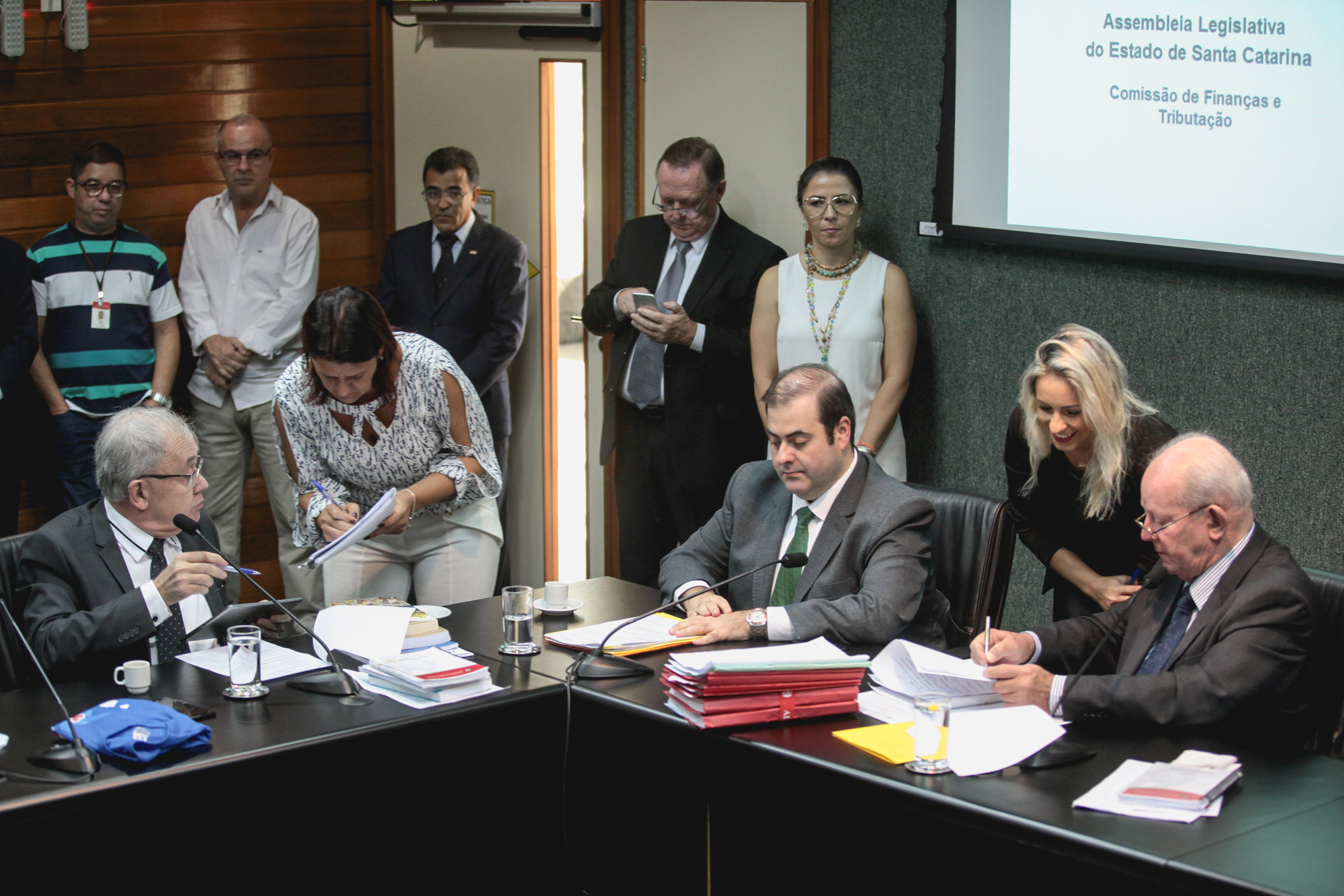 Comissão de Finanças e Tributação.