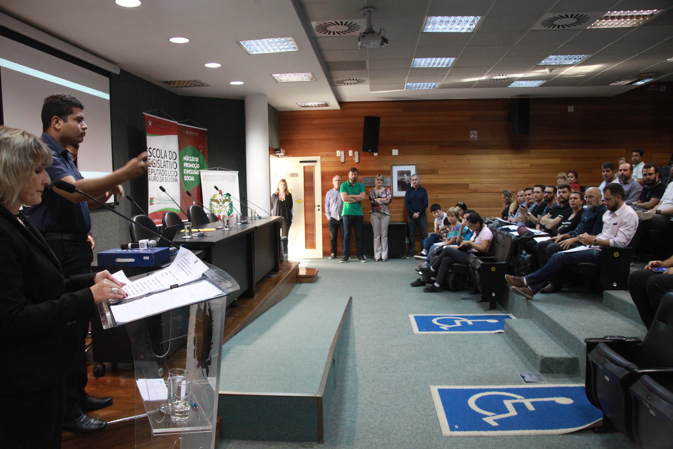 Seminário de Acessibilidade de Direito da Pessoa Surda