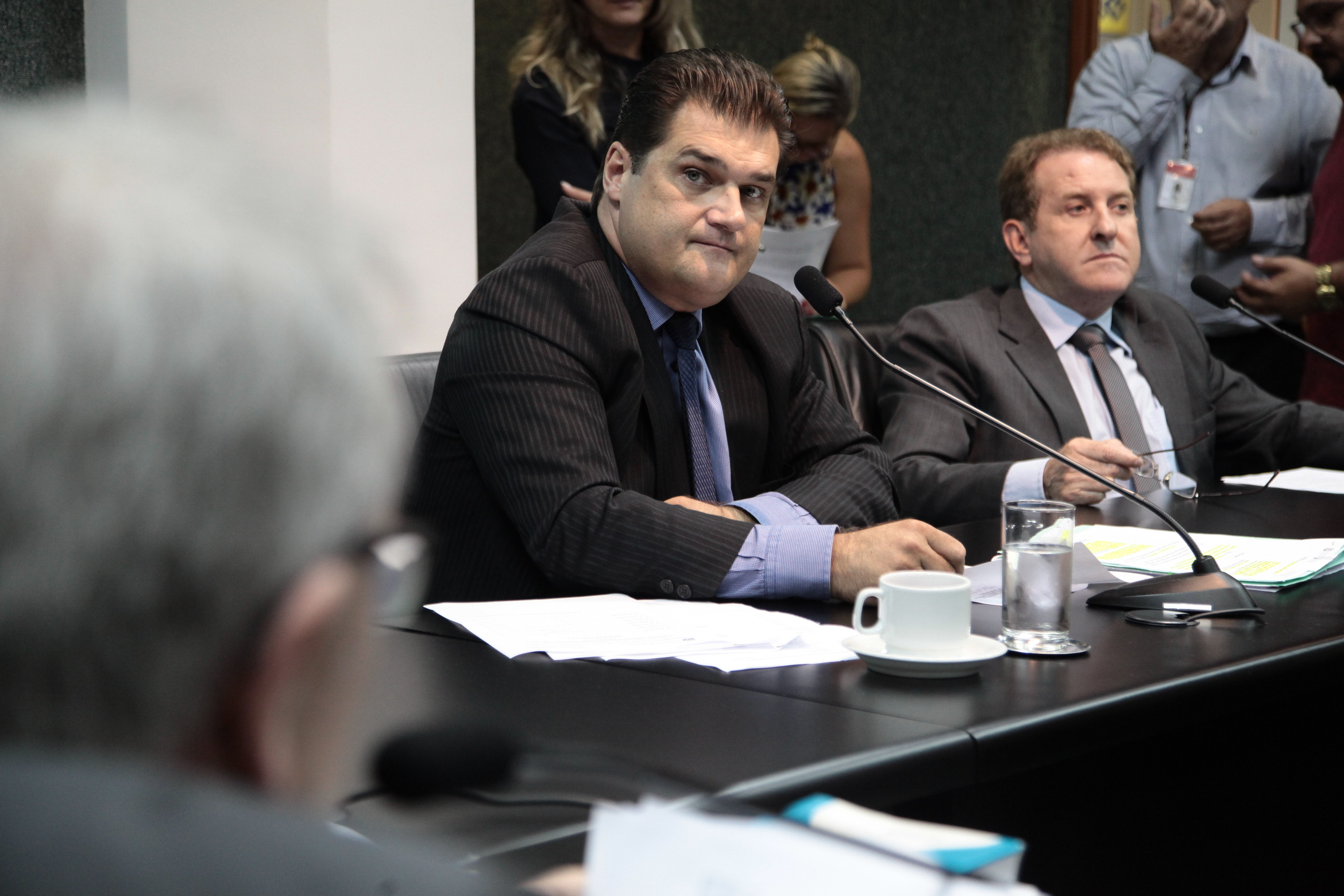 Comissão de Economia, Ciência e Tecnologia.